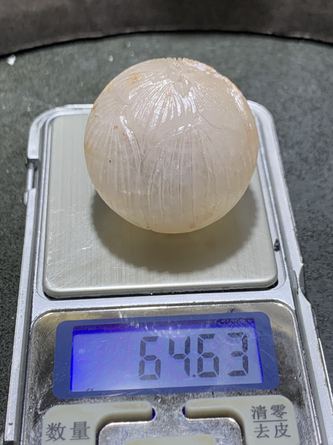 精美满冰原皮亚光战国红玛瑙手工雕刻莲花大尺寸珠一个，