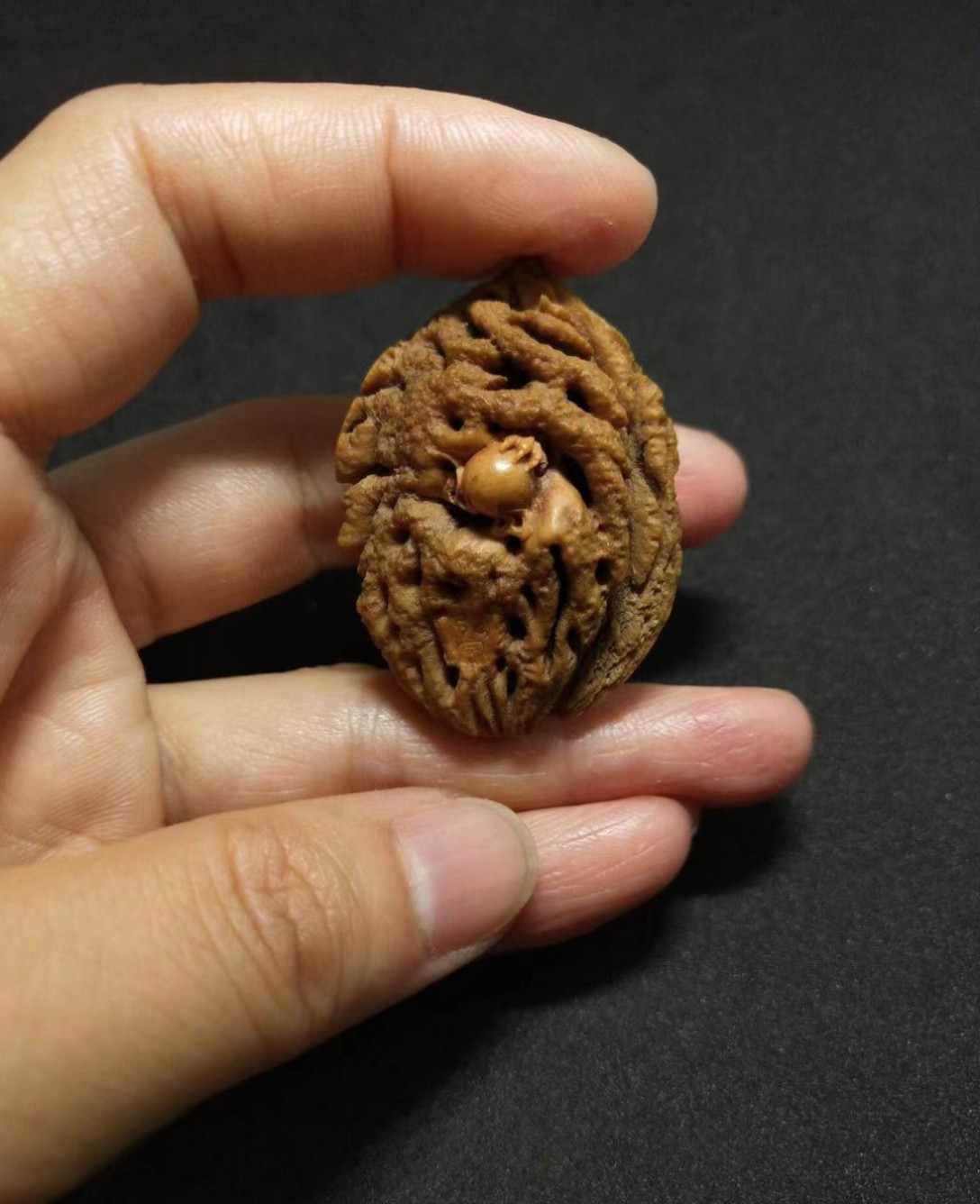 精品桃核雕小罗汉手工雕刻