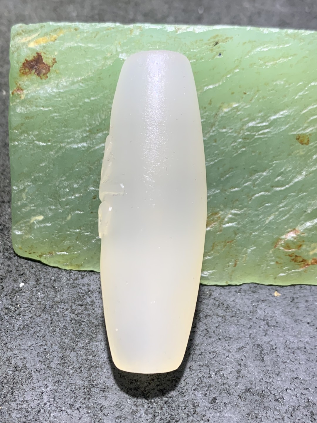 精美高玉化海洋玉髓手工雕刻悟字大桶珠一个！寓意：憬然有悟，