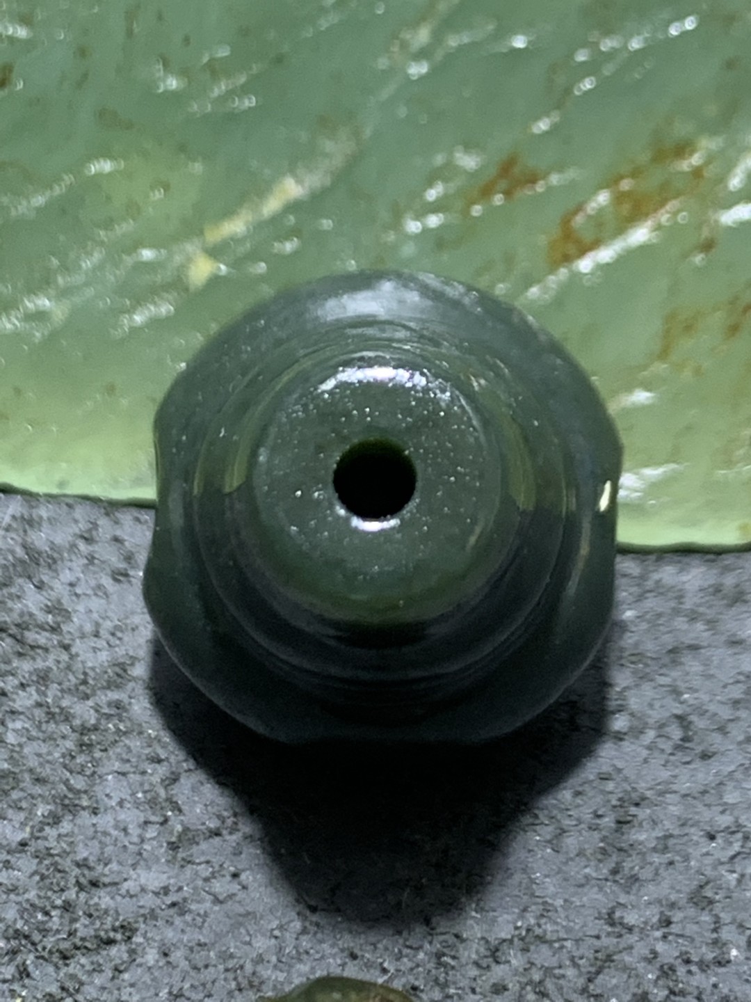 和田青玉随形一体佛头三通一个！