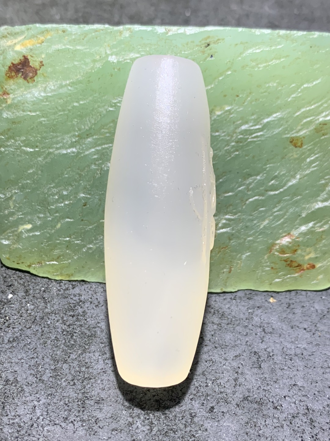 精美高玉化海洋玉髓手工雕刻悟字大桶珠一个！寓意：憬然有悟，