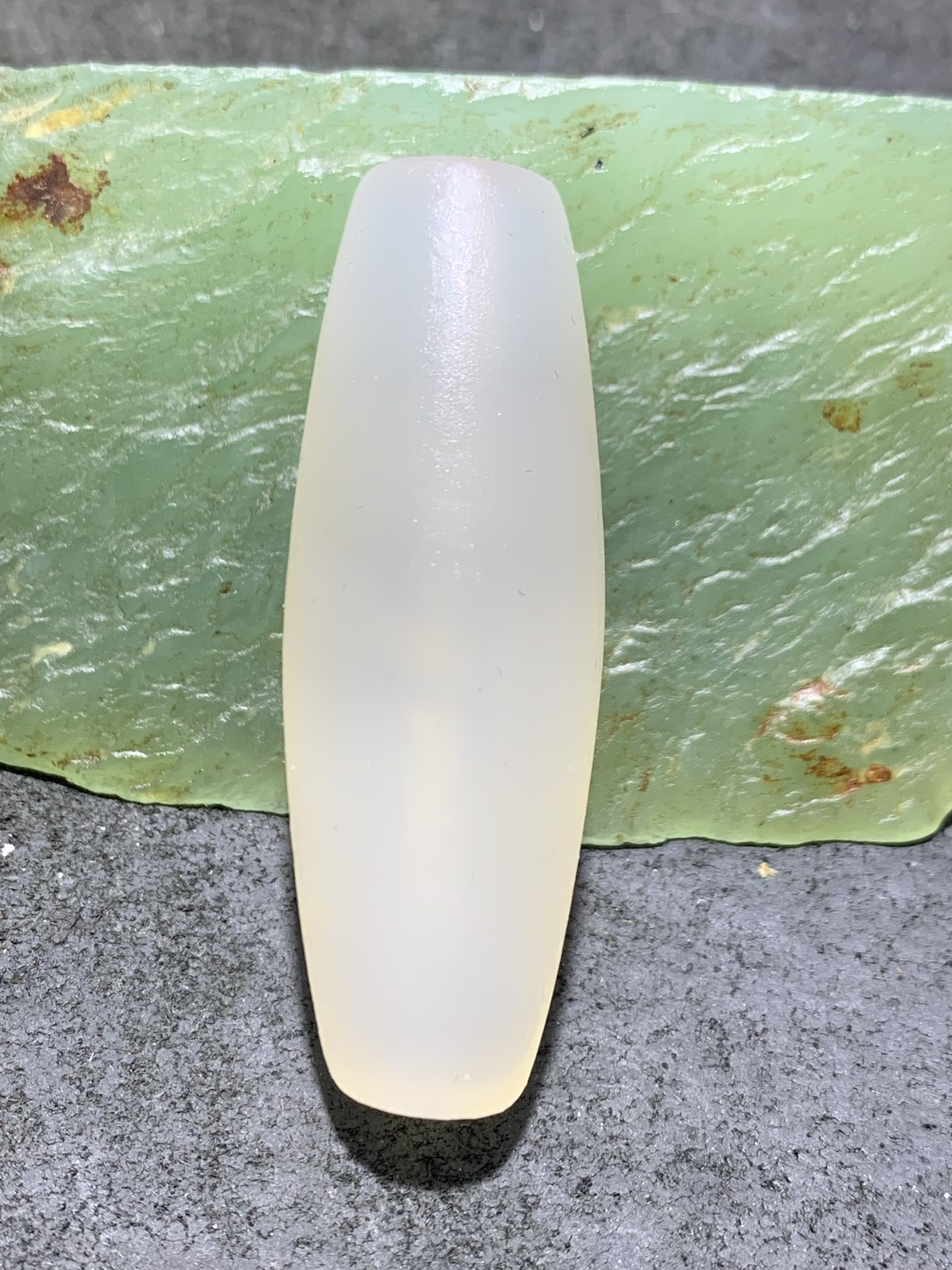 精美高玉化海洋玉髓手工雕刻悟字大桶珠一个！寓意：憬然有悟，