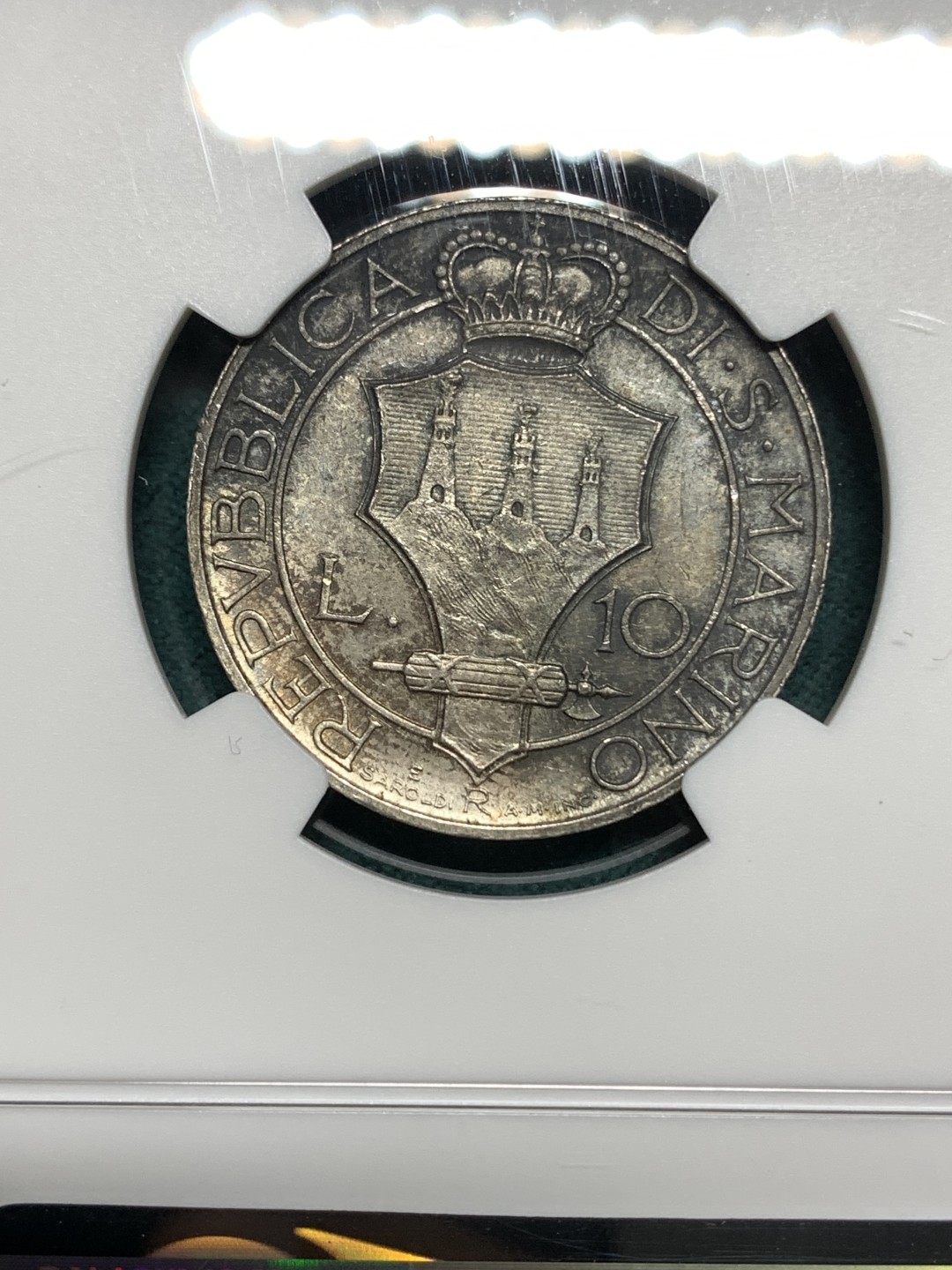 《竞宝斋》第167场-周日，周一，周四 3场 (全场包邮) NGC MS62，圣马力诺 1936年10里拉。少年分正义女神，光度很好、深包浆