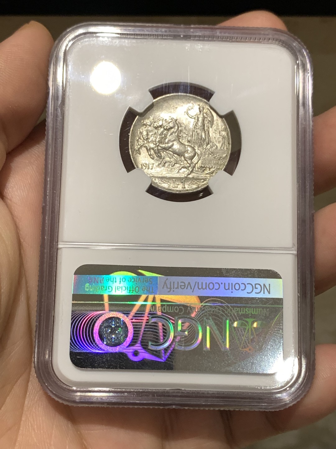 《竞宝斋》第167场-周日，周一，周四 3场 (全场包邮) NGC-MS63 意大利1917年马车一里拉银币，bu黄油光。