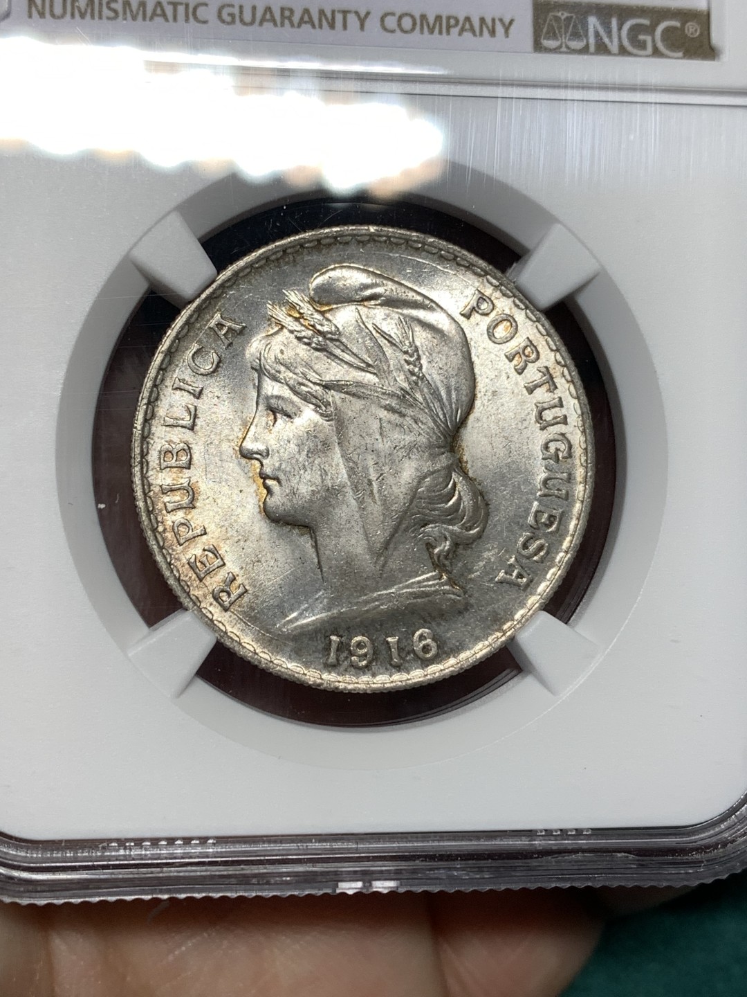 《竞宝斋》第167场-周日，周一，周四 3场 (全场包邮) NGC-MS64 葡萄牙1916年 自由女神半圆银币 顶级曝光品相 这品种63以上就少了