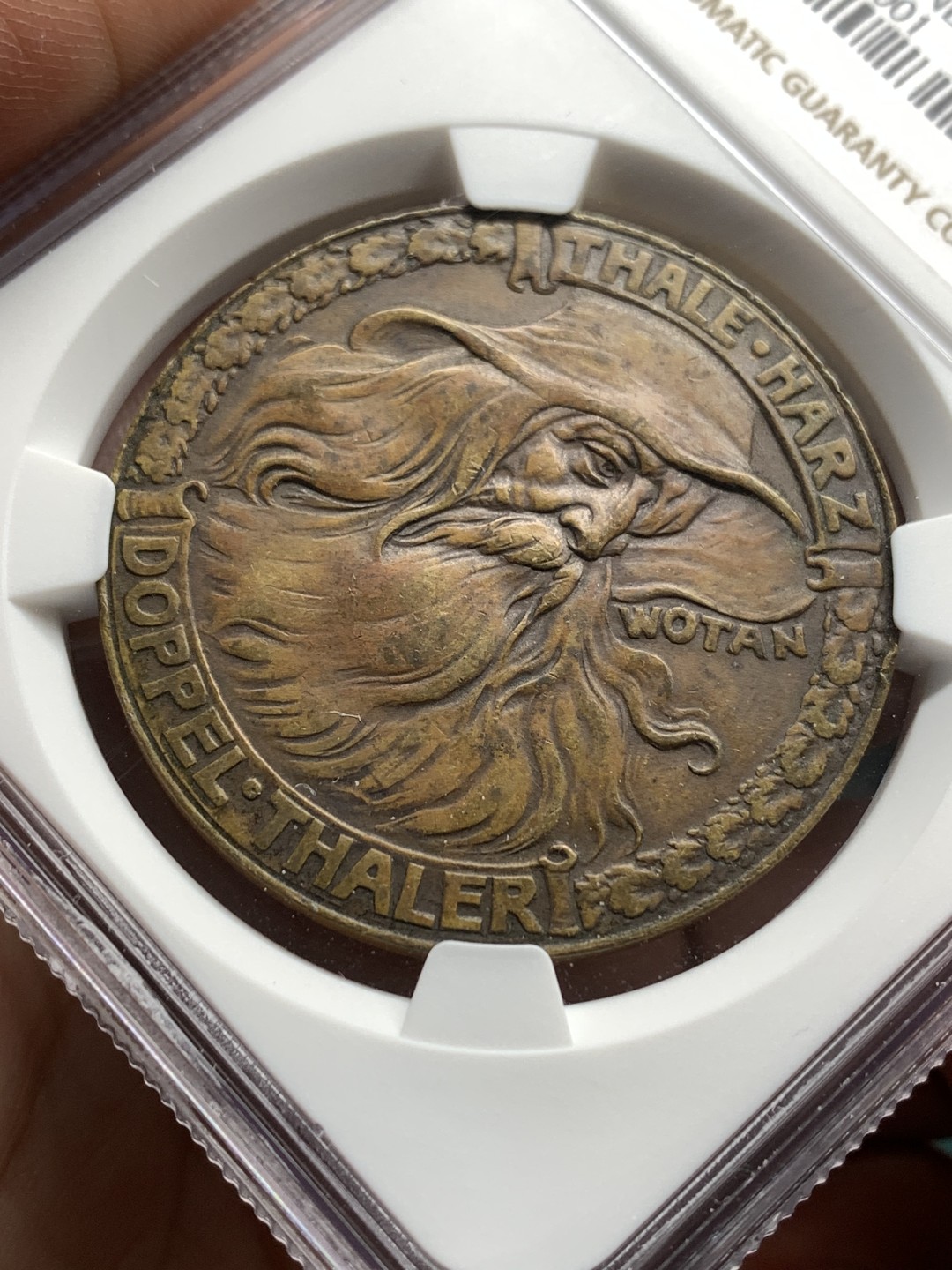 《竞宝斋》第167场-周日，周一，周四 3场 (全场包邮) NGC-AUD 德国紧急状态时期塔勒哈茨山涧 1923年 6马克(无星版)  大铜币 德紧币中的稀少品种在芬克目录中也是很难得的品类