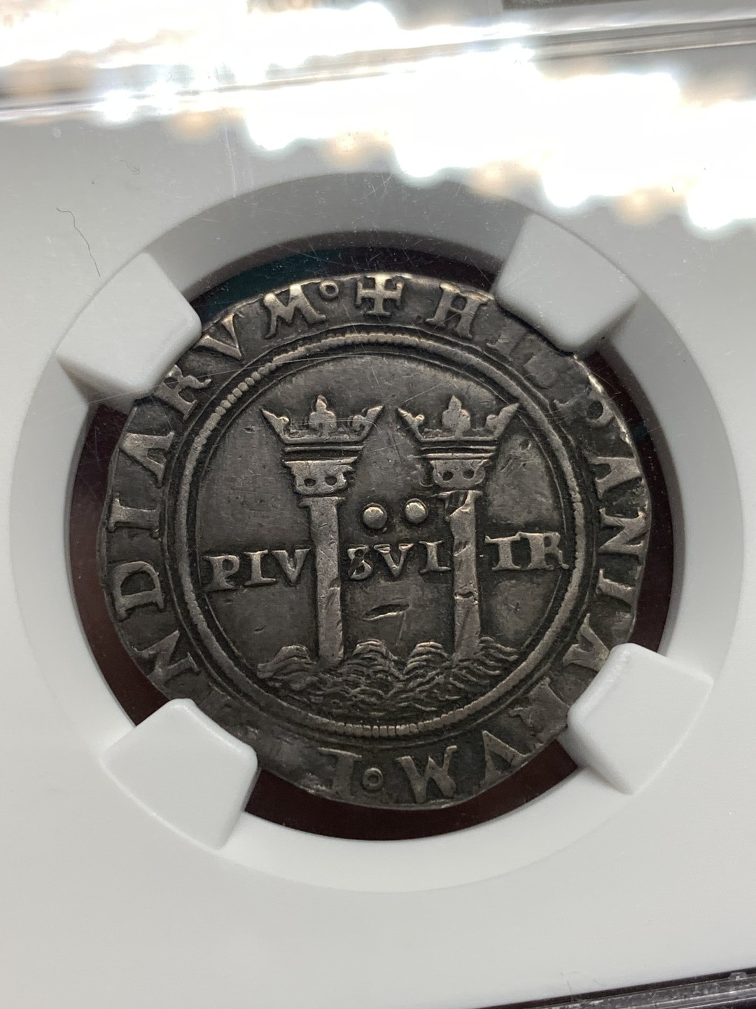 《竞宝斋》第167场-周日，周一，周四 3场 (全场包邮) NGC-XF40 西属墨西哥双柱1548-1556年2里亚尔银币 西属殖民地最早的双柱之一 卡洛斯一世和胡安娜女王 打制居中图案清晰铭文完整包浆深沉出分不易