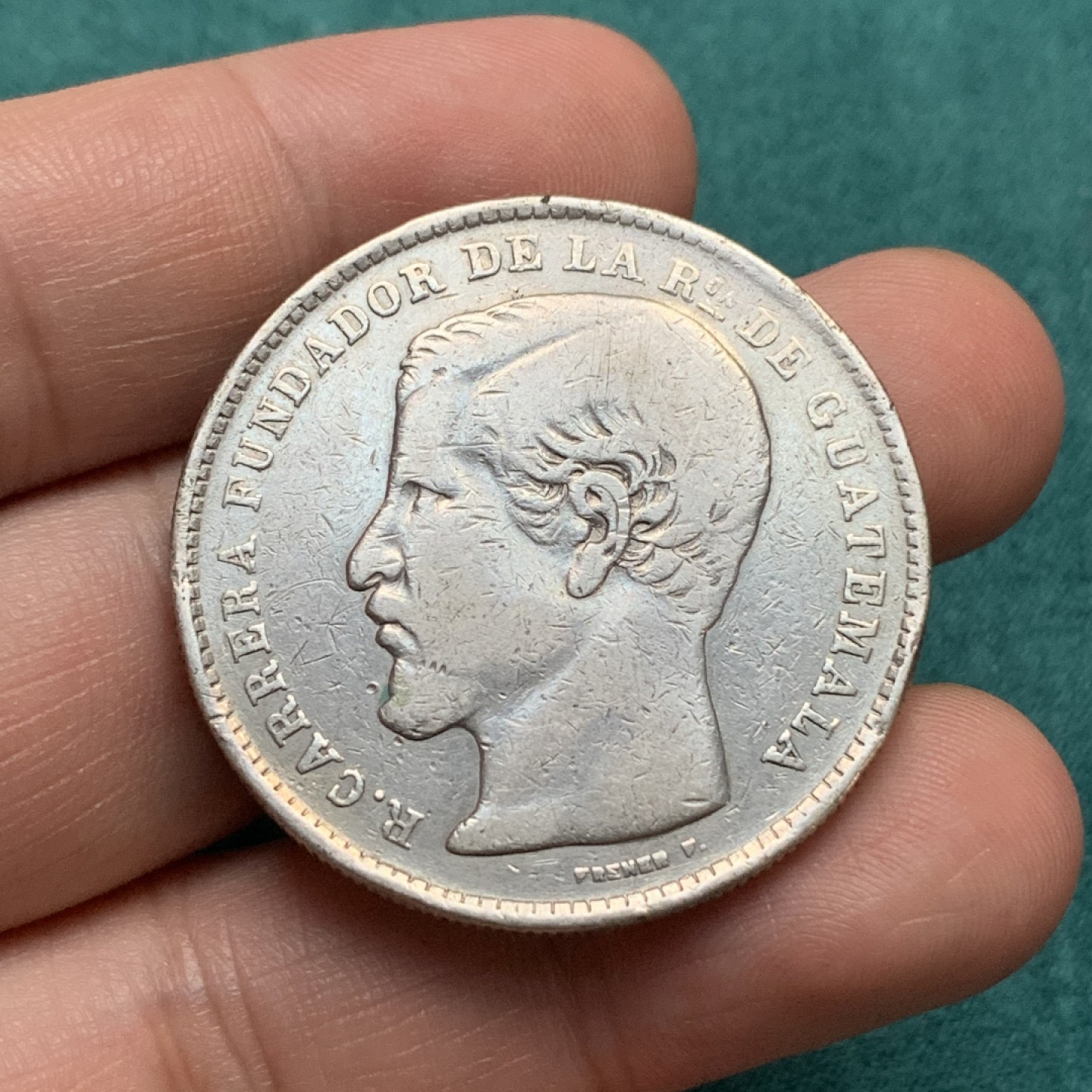 《竞宝斋》第167场-周日，周一，周四 3场 (全场包邮) 1867年 危地马拉 1比索大银币，少见品种