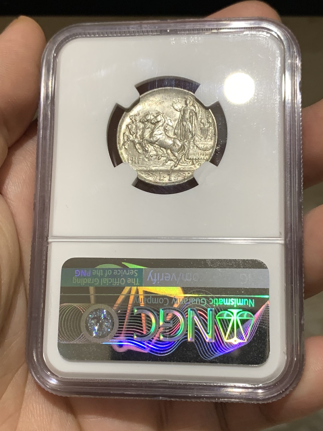 《竞宝斋》第167场-周日，周一，周四 3场 (全场包邮) NGC-MS63 意大利1917年马车一里拉银币，bu黄油光。