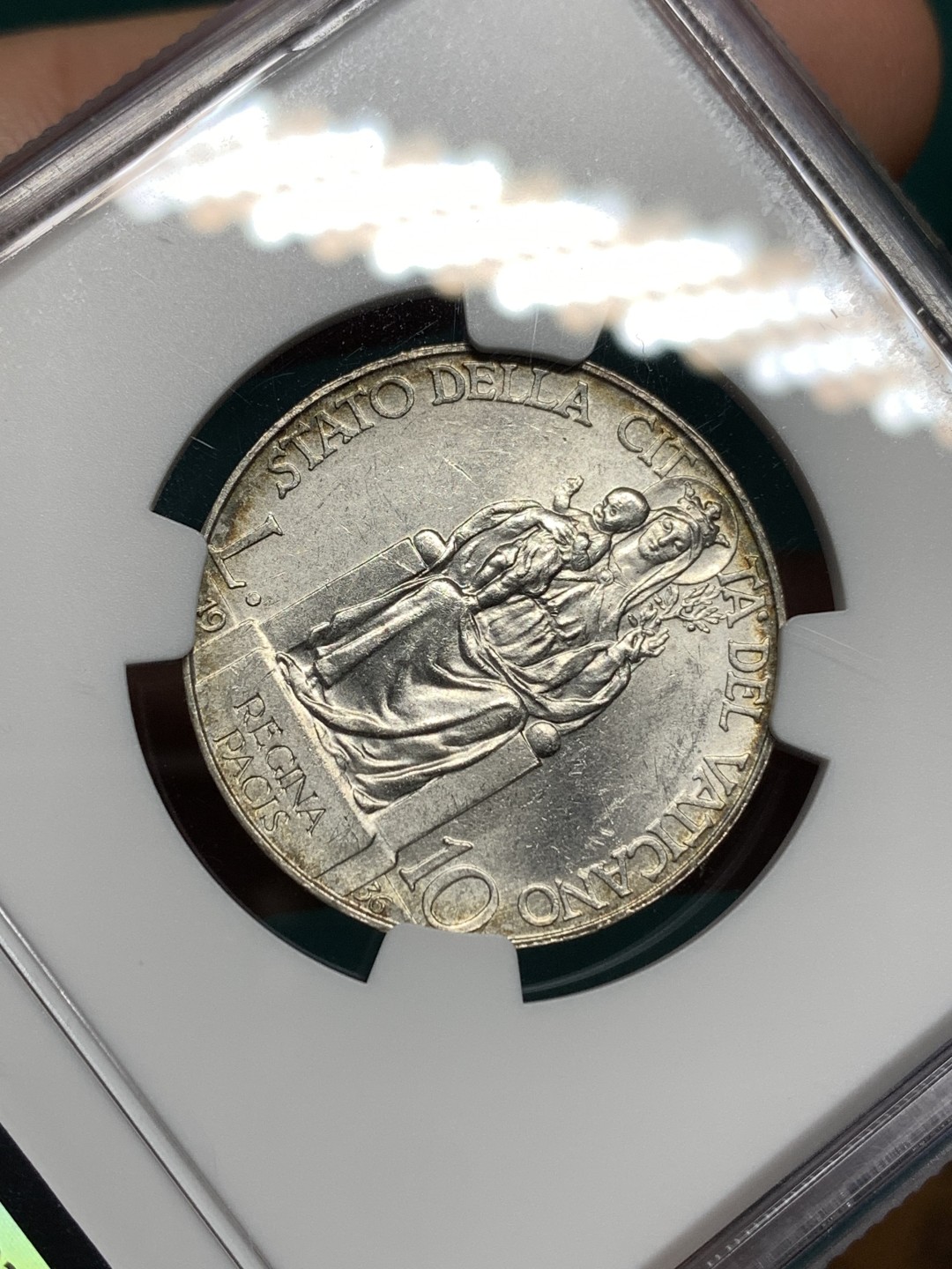 《竞宝斋》第167场-周日，周一，周四 3场 (全场包邮) NGC MS63，梵蒂冈1936年10里拉。梵蒂冈主币，带少许环彩。年底上海评，给分略有保守