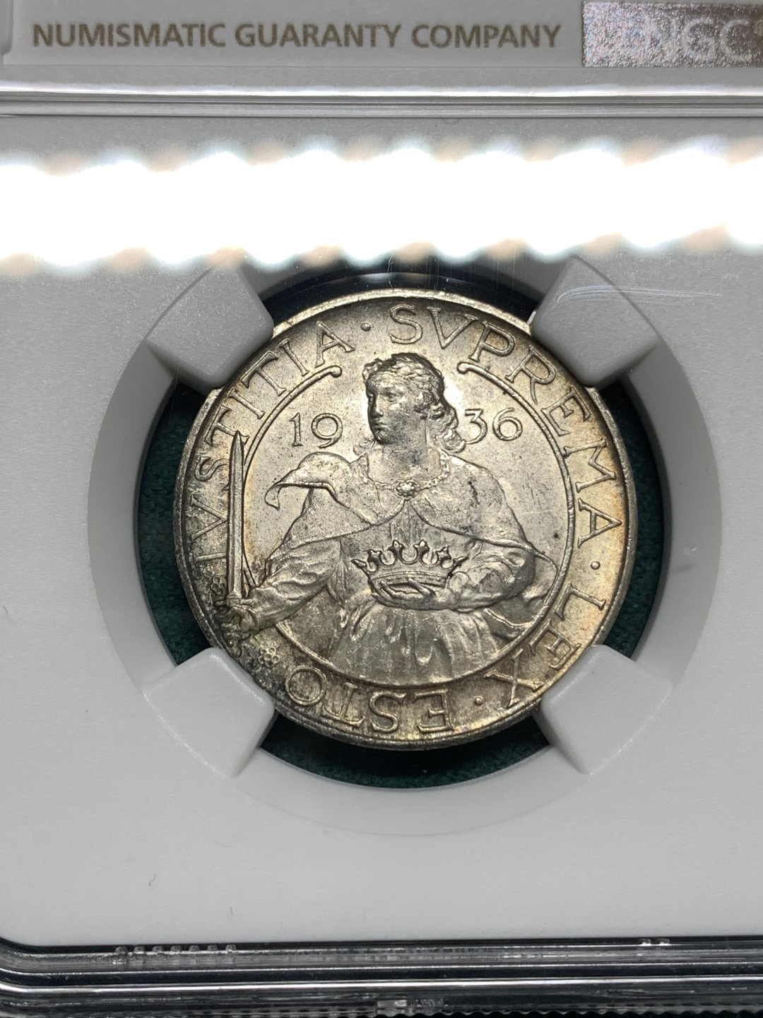 《竞宝斋》第167场-周日，周一，周四 3场 (全场包邮) NGC MS62，圣马力诺 1936年10里拉。少年分正义女神，光度很好、深包浆