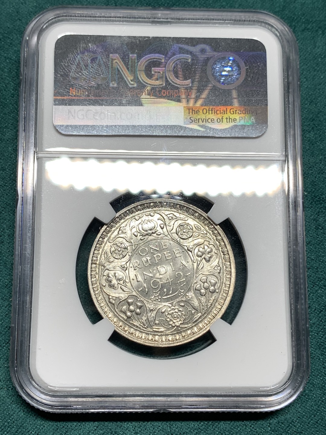 《竞宝斋》第167场-周日，周一，周四 3场 (全场包邮) NGC MS62 英属印度1942年乔治六世1卢比银币