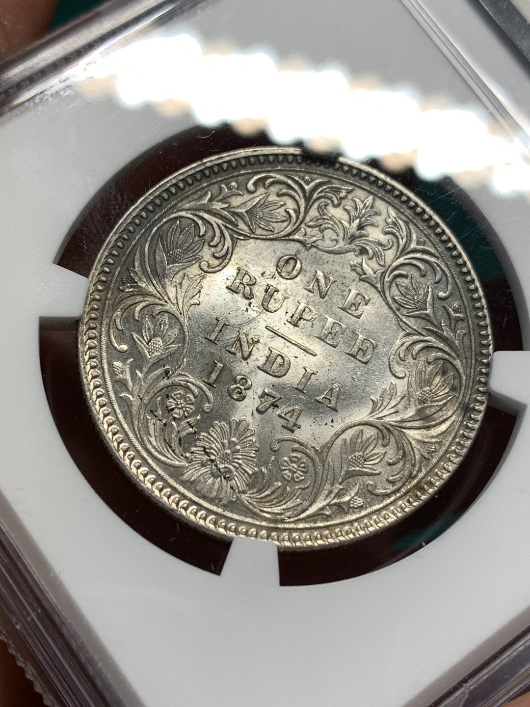 《竞宝斋》第167场-周日，周一，周四 3场 (全场包邮) NGC MS61 英属印度 1874年 维多利亚 1卢比 银币 MS不多