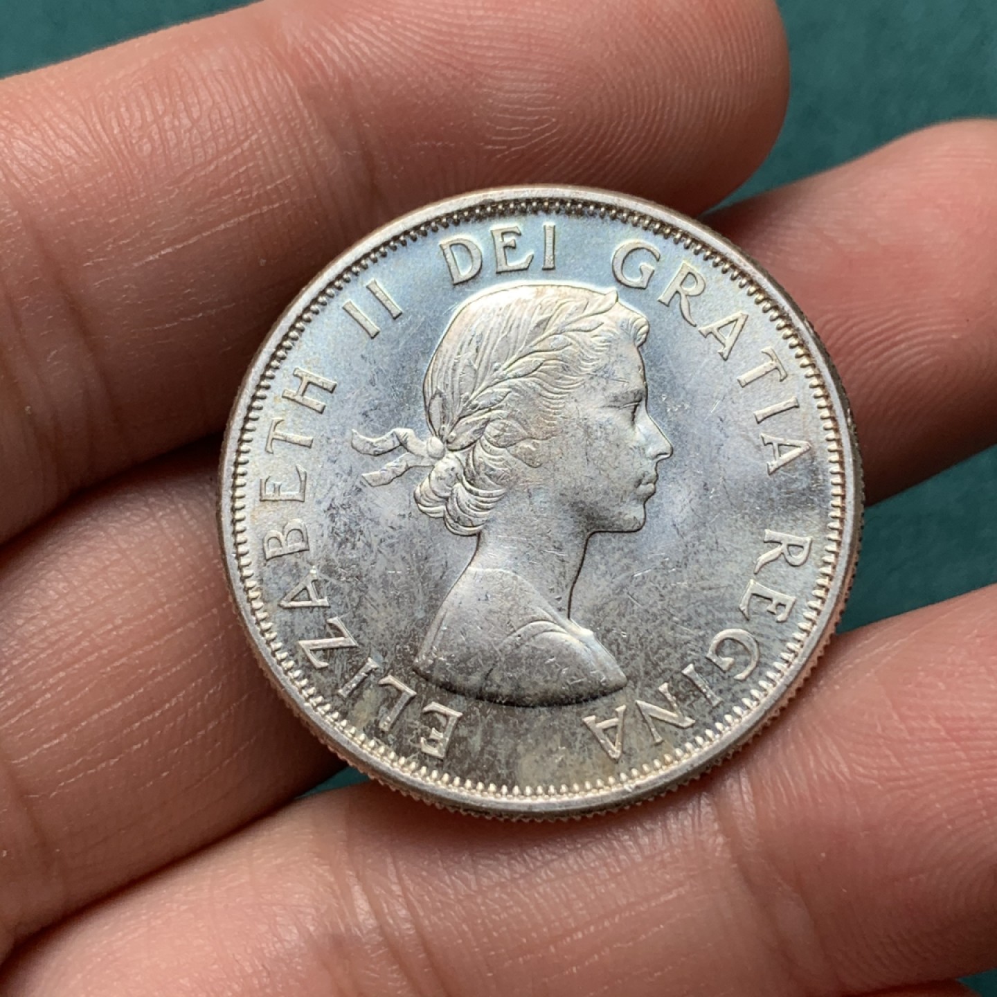 《竞宝斋》第167场-周日，周一，周四 3场 (全场包邮) 加拿大1964年50分半圆银币 全新银光耀眼 纹章非常漂亮