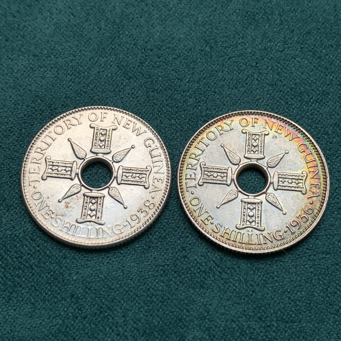 《竞宝斋》第167场-周日，周一，周四 3场 (全场包邮) 新几内亚1先令银币 2枚 分别是1936年（双面五彩）和1938（双面原光）