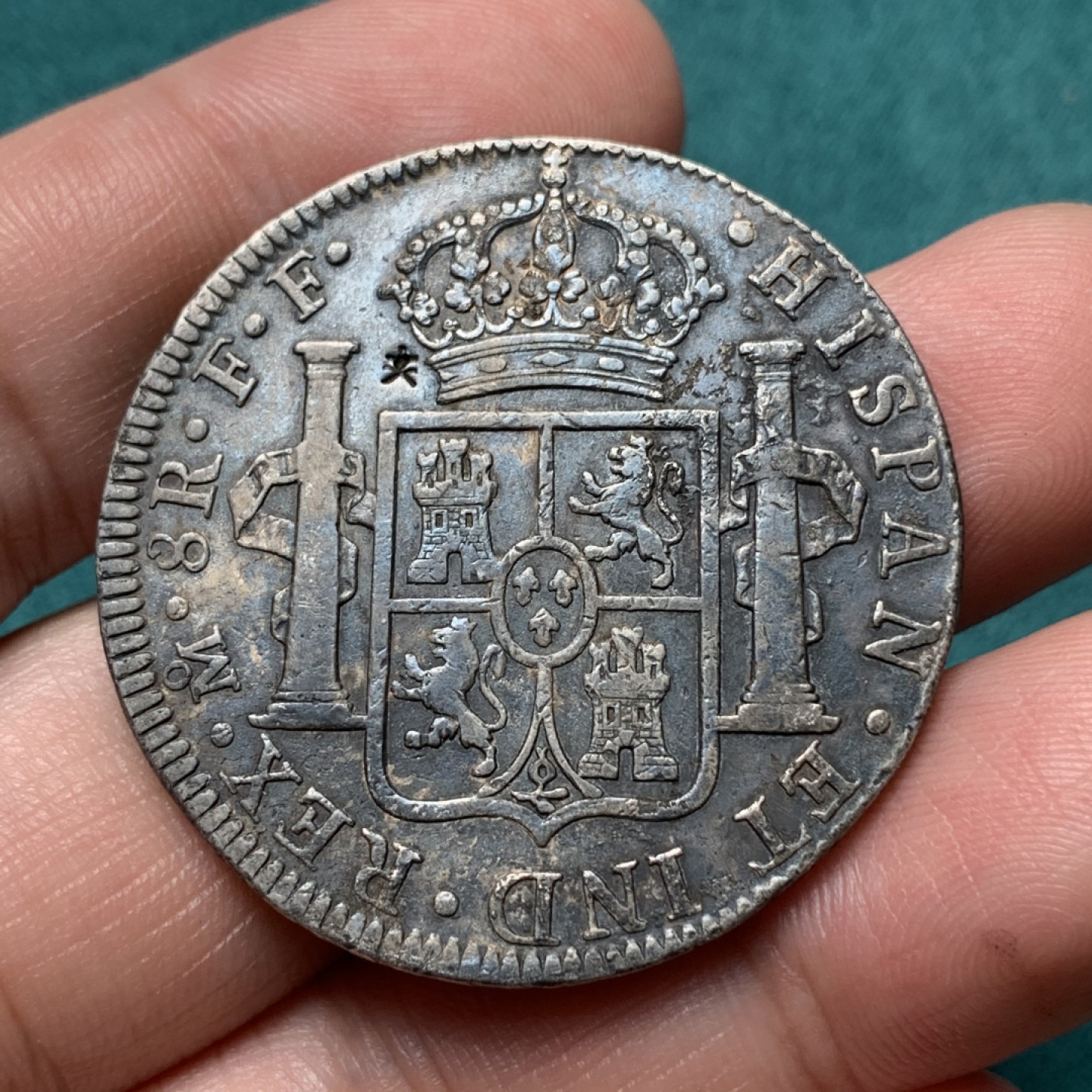 《竞宝斋》第167场-周日，周一，周四 3场 (全场包邮) 1780年卡洛斯三世8R老双柱银币 本洋 戳非常少 味道不错