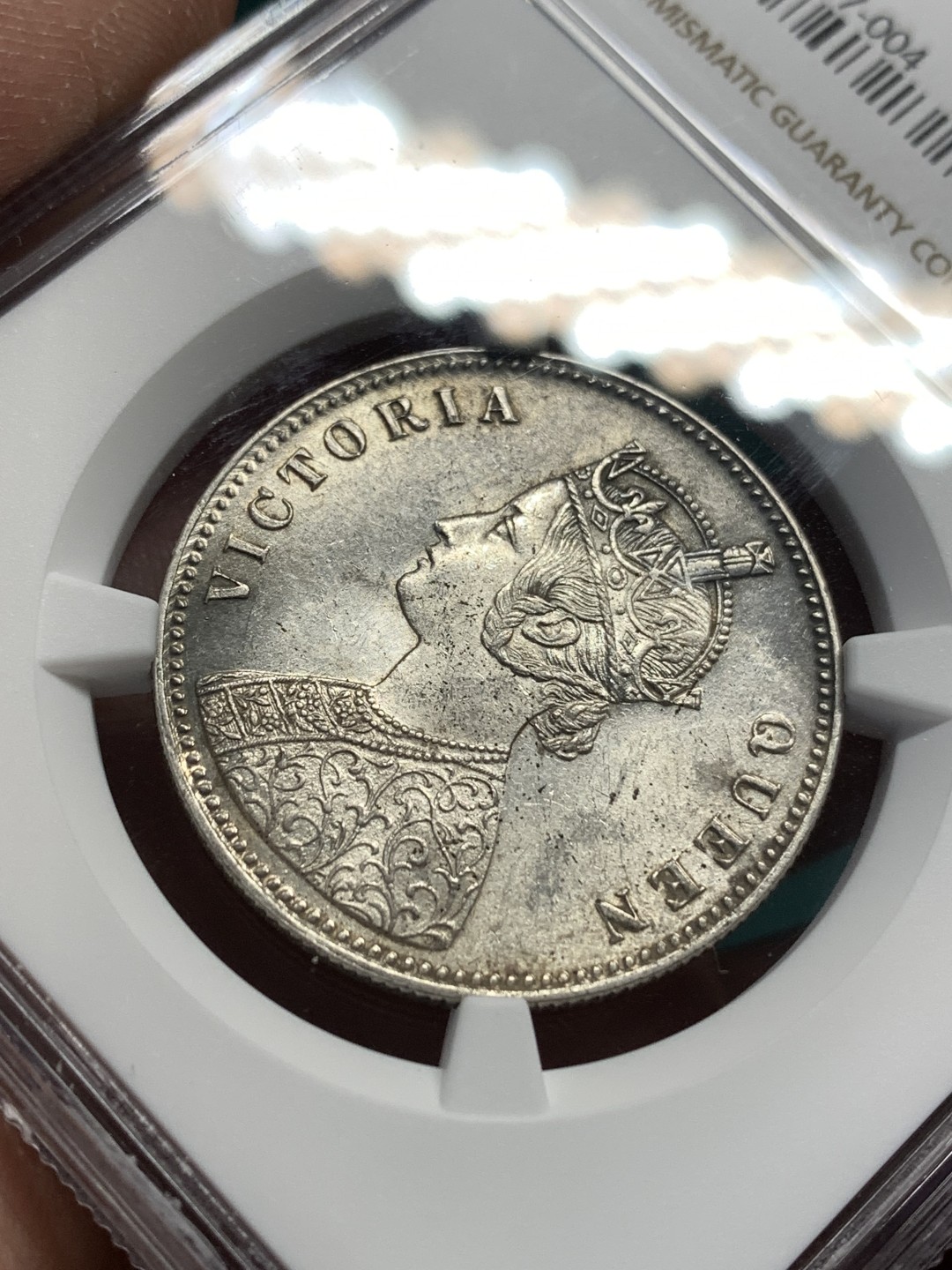 《竞宝斋》第167场-周日，周一，周四 3场 (全场包邮) NGC MS61 英属印度 1874年 维多利亚 1卢比 银币 MS不多