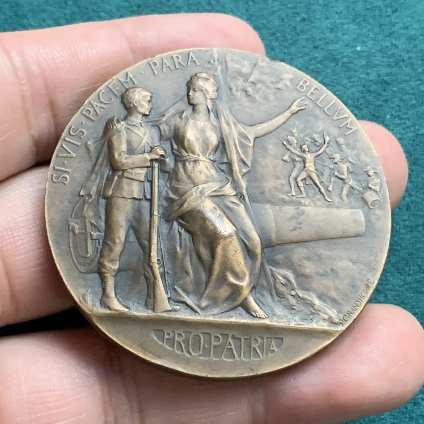 《竞宝斋》第167场-周日，周一，周四 3场 (全场包邮) 法国19世纪 战争准备勇气与力量大铜章，带原盒盒子有暇，底板细节好，边铭丰饶角BR，直径50mm，重65.99g