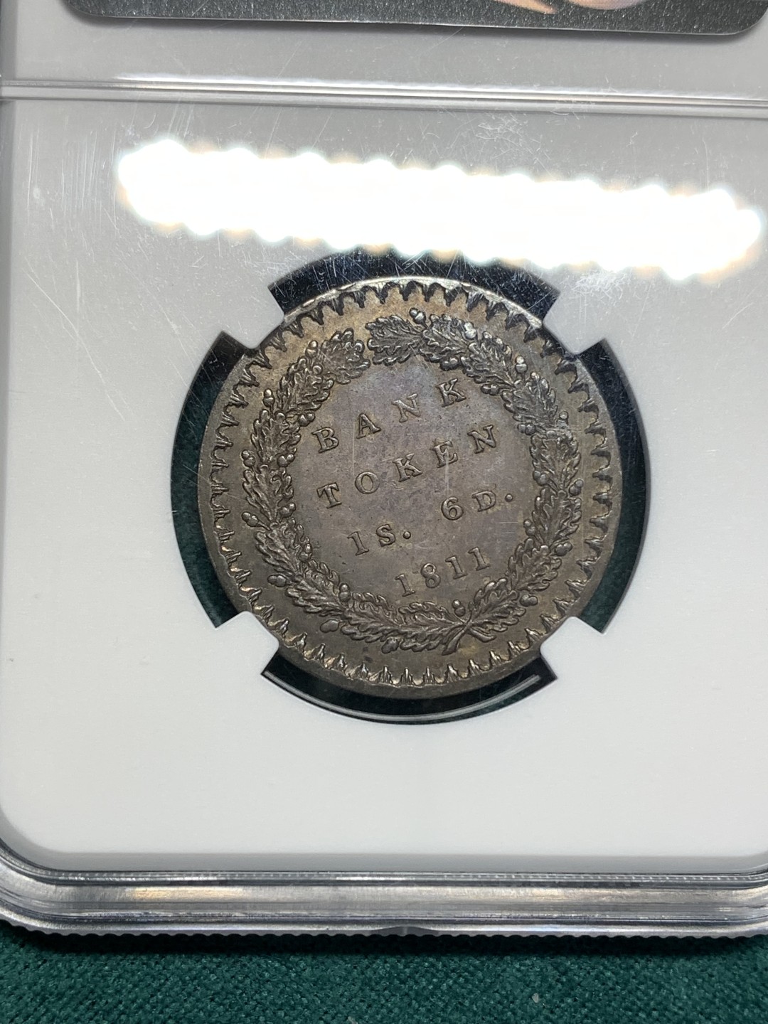 《竞宝斋》第167场-周日，周一，周四 3场 (全场包邮) NGC MS65 英国英格兰银行 1811年 乔治三世 1先令6便士（18便士）银行官方代币 双面紫罗兰包浆 高分难寻 收藏级品相