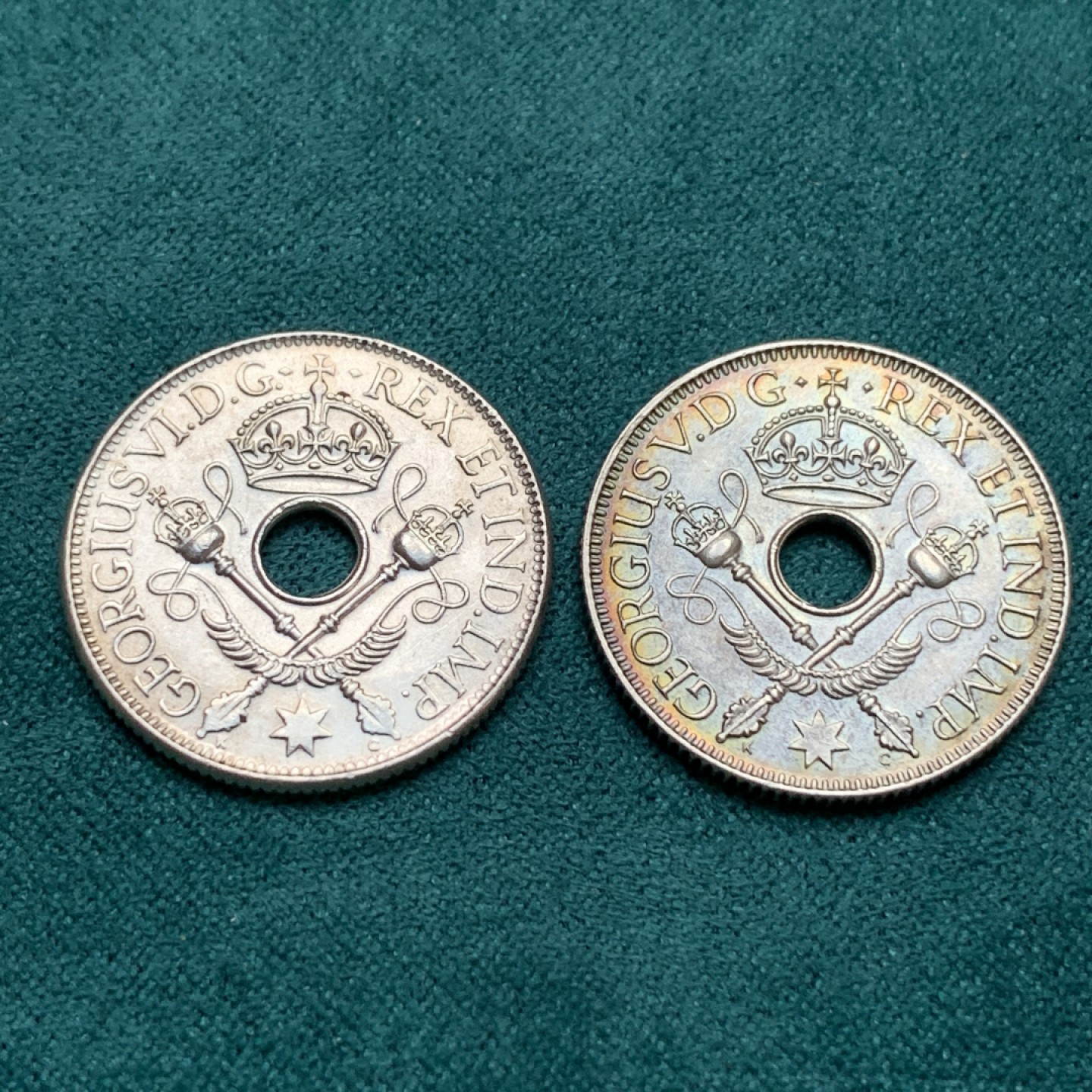 《竞宝斋》第167场-周日，周一，周四 3场 (全场包邮) 新几内亚1先令银币 2枚 分别是1936年（双面五彩）和1938（双面原光）