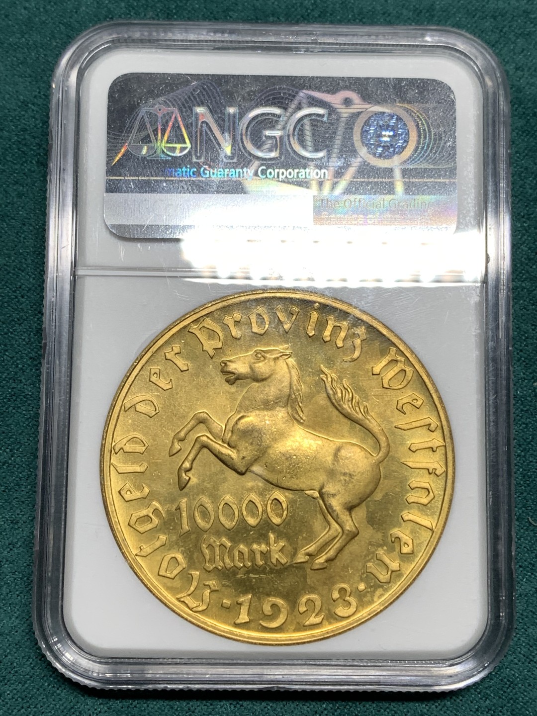 《竞宝斋》第167场-周日，周一，周四 3场 (全场包邮) NGC-MS66 德国 1923 威斯特法伦1万镀金马克 镀层非常完美 光度很好