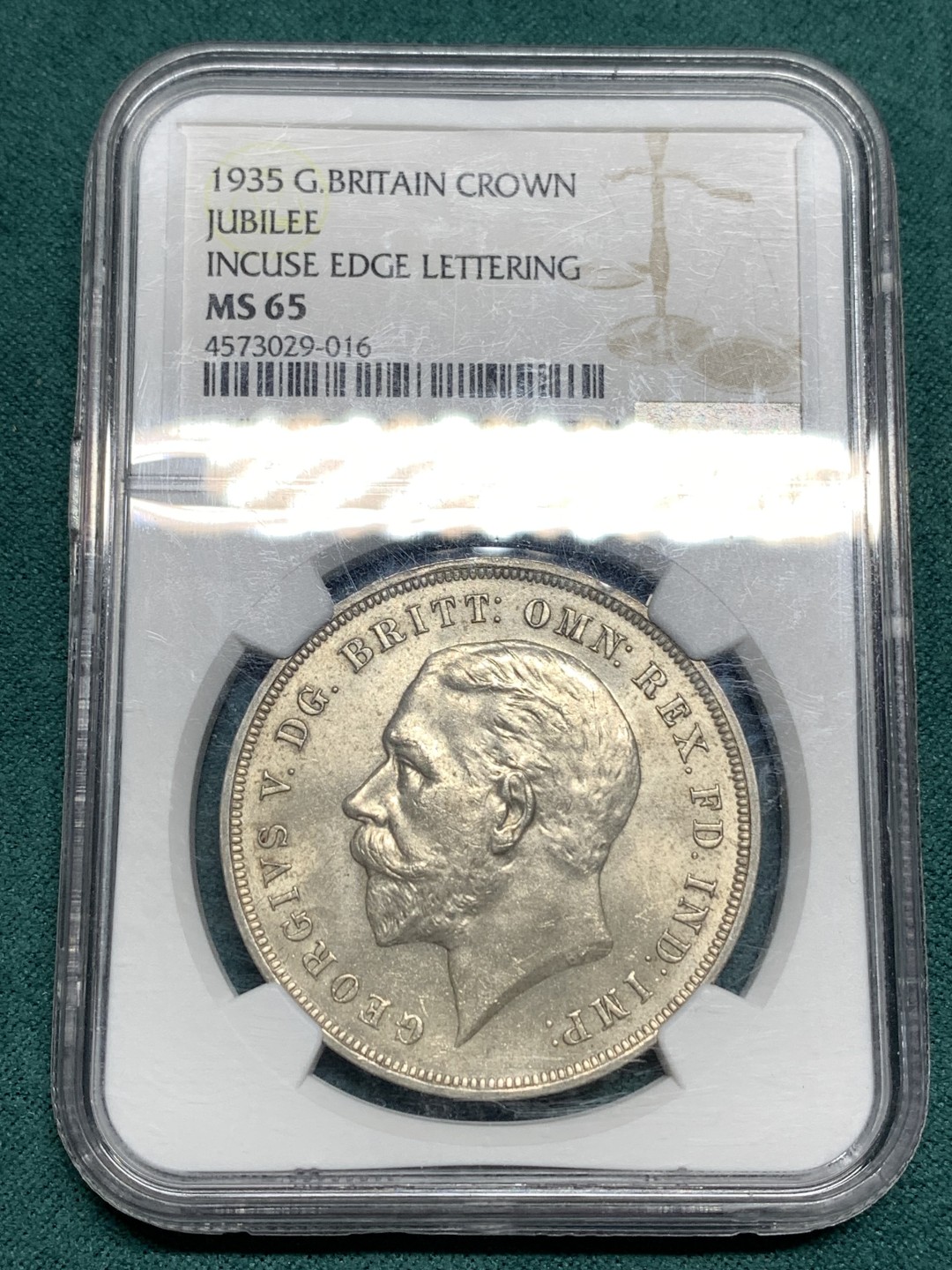 《竞宝斋》第167场-周日，周一，周四 3场 (全场包邮) 高级分数 NGC-MS65 英国 1935年木马剑克朗银币 铁灰色欧洲包浆 65分已经很难了