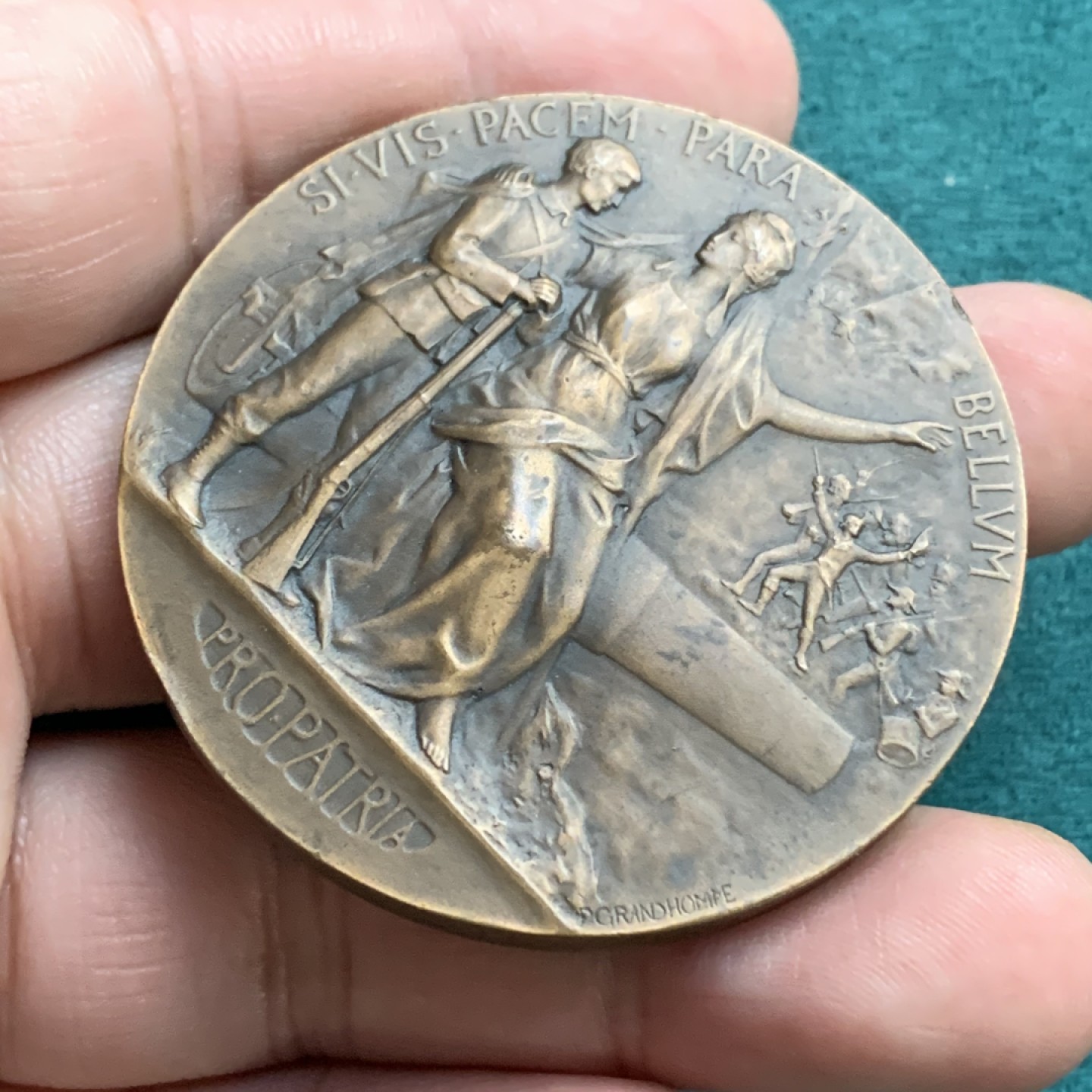 《竞宝斋》第167场-周日，周一，周四 3场 (全场包邮) 法国19世纪 战争准备勇气与力量大铜章，带原盒盒子有暇，底板细节好，边铭丰饶角BR，直径50mm，重65.99g