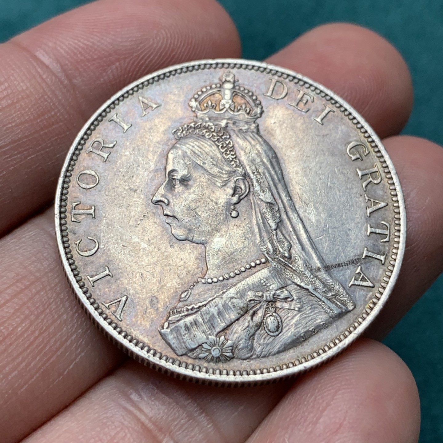 《竞宝斋》第167场-周日，周一，周四 3场 (全场包邮) 英国1887年 维多利亚 高冠 双福林（4先令）银币