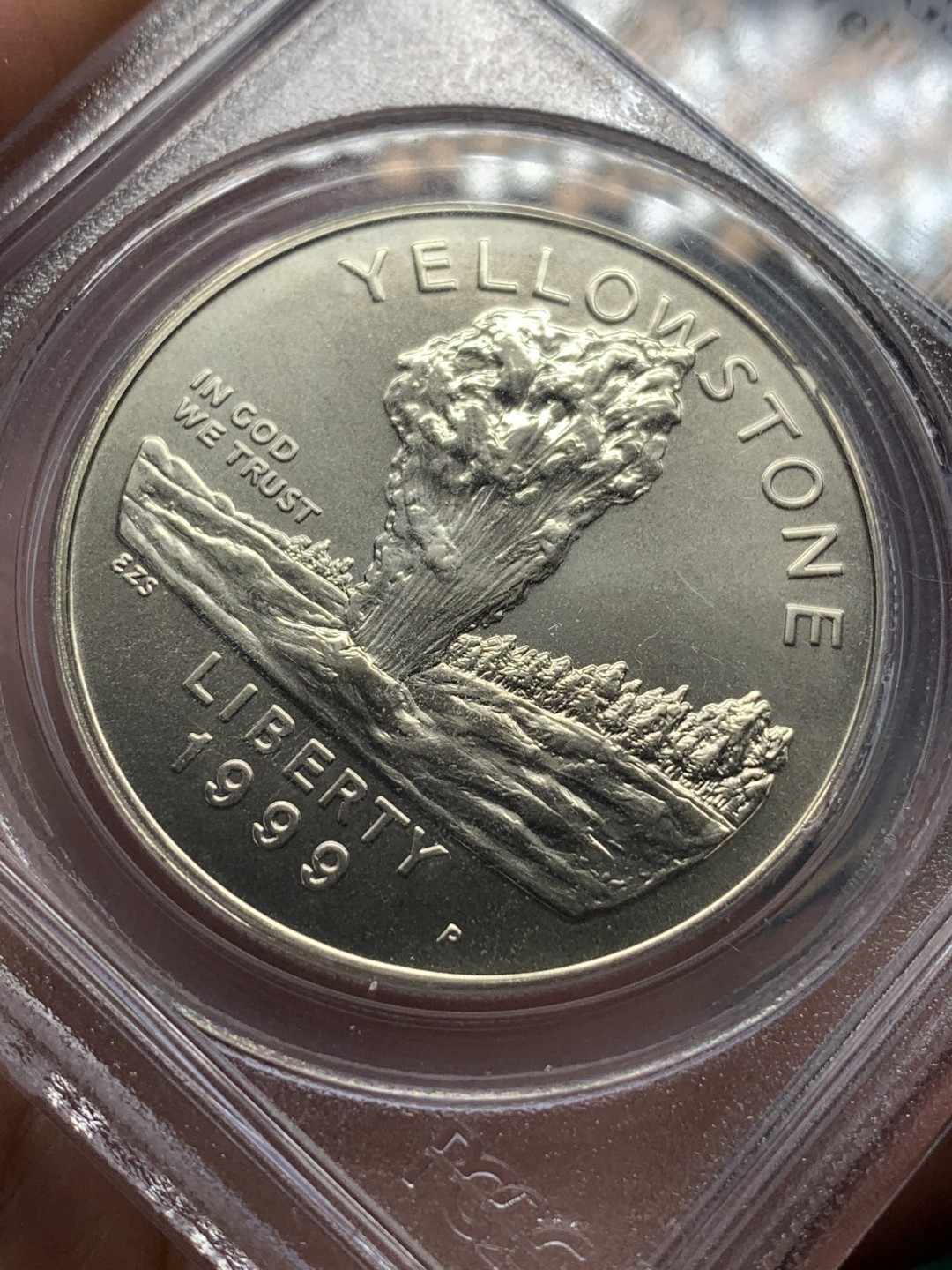 《竞宝斋》第167场-周日，周一，周四 3场 (全场包邮) PCGS-MS69 美国 1999年黄石公园纪念银币 图案为精美的喷泉、野牛图案