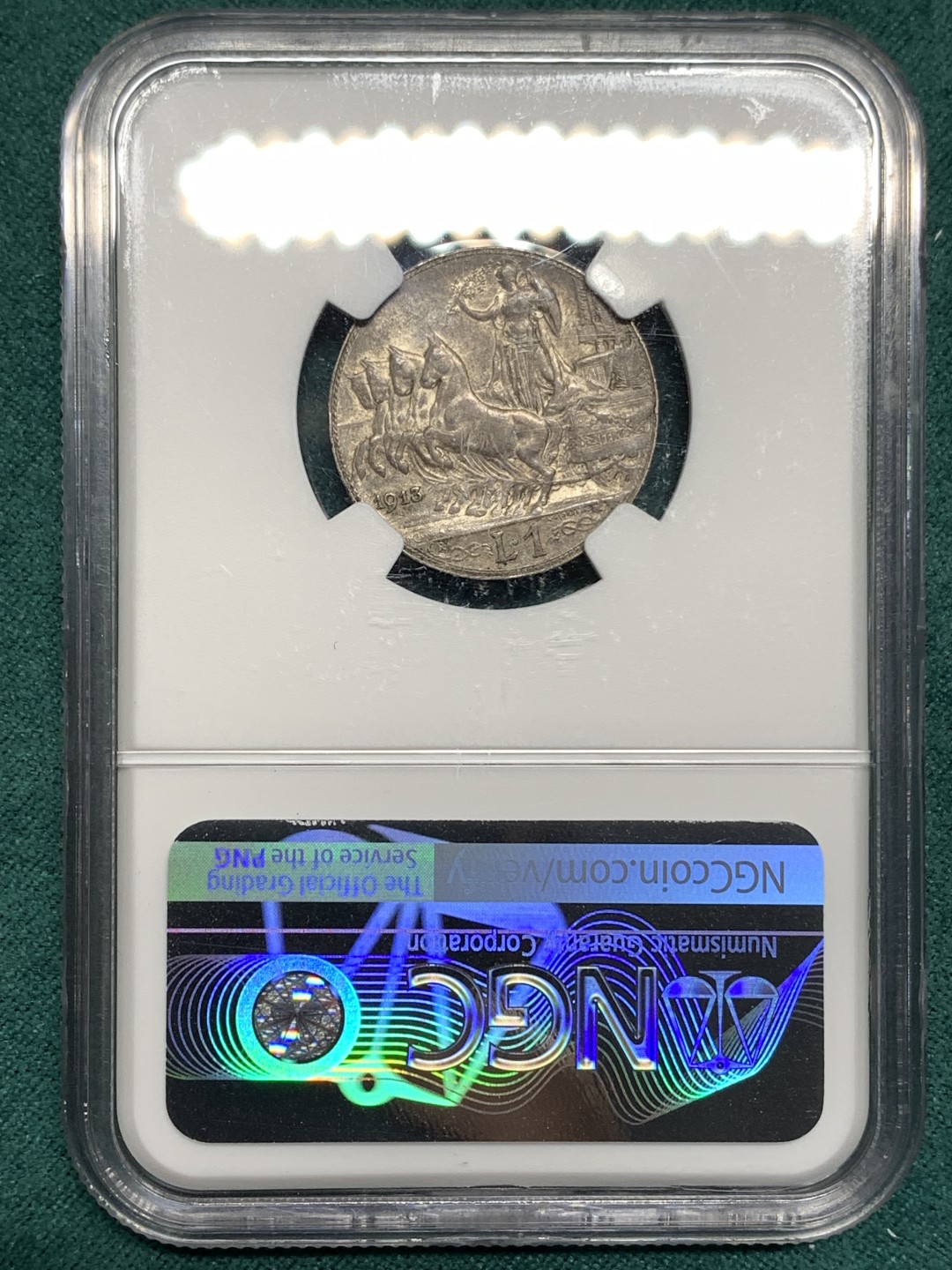 《竞宝斋》第167场-周日，周一，周四 3场 (全场包邮) NGC-AU58 意大利 1913R 1里拉马车 双面紫色老包浆 圈版少见