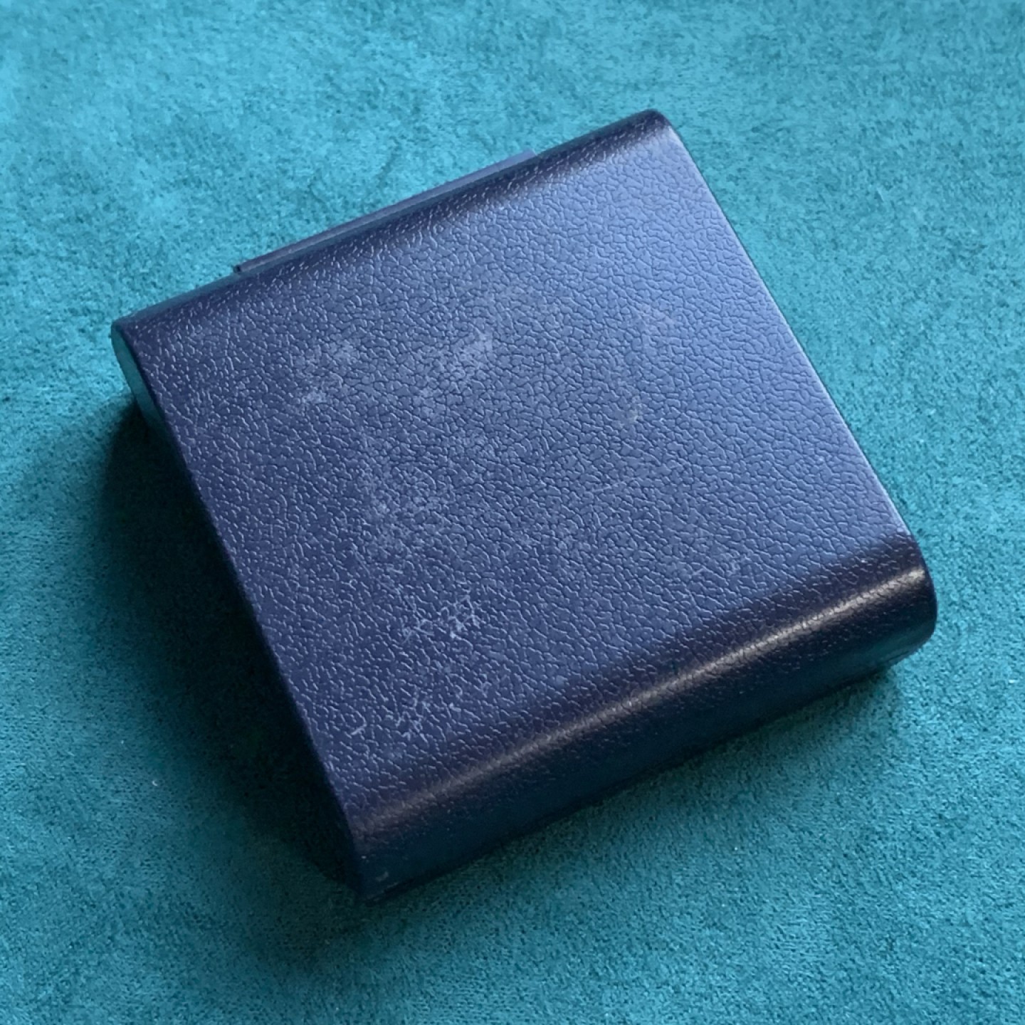 《竞宝斋》第167场-周日，周一，周四 3场 (全场包邮) 原盒荷属安德烈斯1982年50盾精制大银币。925银，直径38mm，重量25g