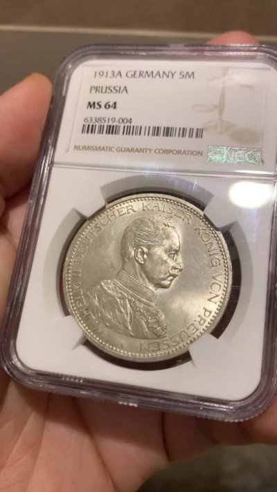 《竞宝斋》第167场-周日，周一，周四 3场 (全场包邮) NGC-MS64 德国 1913 普鲁士威廉二世执政25周年纪念5马克银币 威廉二世戎装5马克  底版镜面细节锐利 压印饱满