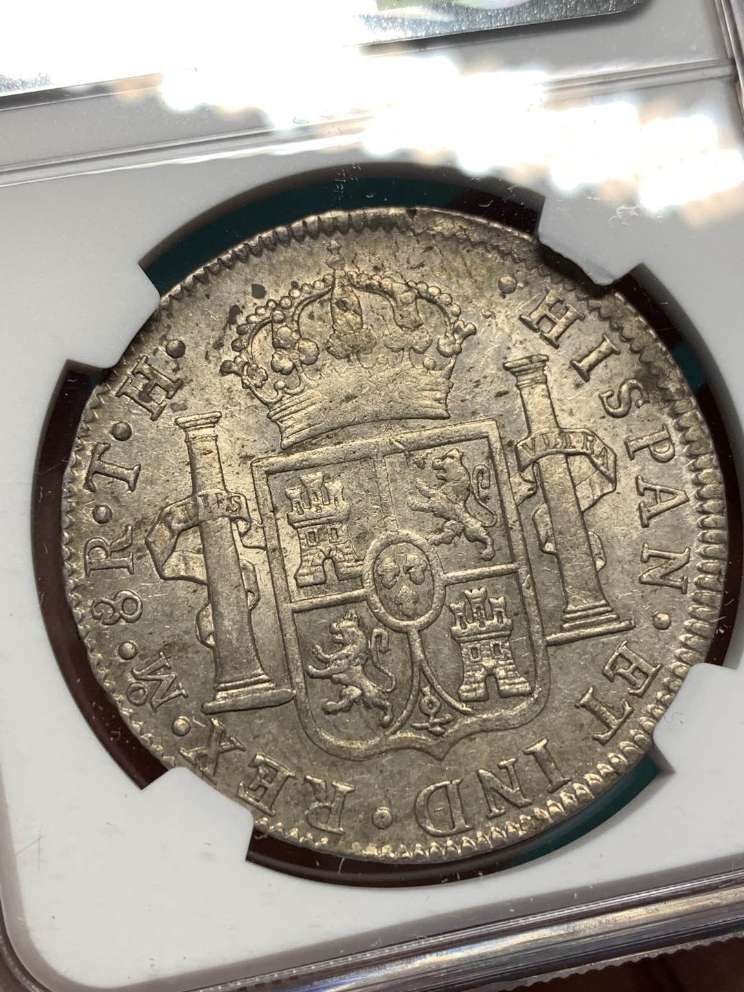 《竞宝斋》第167场-周日，周一，周四 3场 (全场包邮) NGC AU55 墨西哥 1807年 卡四 双柱 大银币 正反深打 底光充分很不错