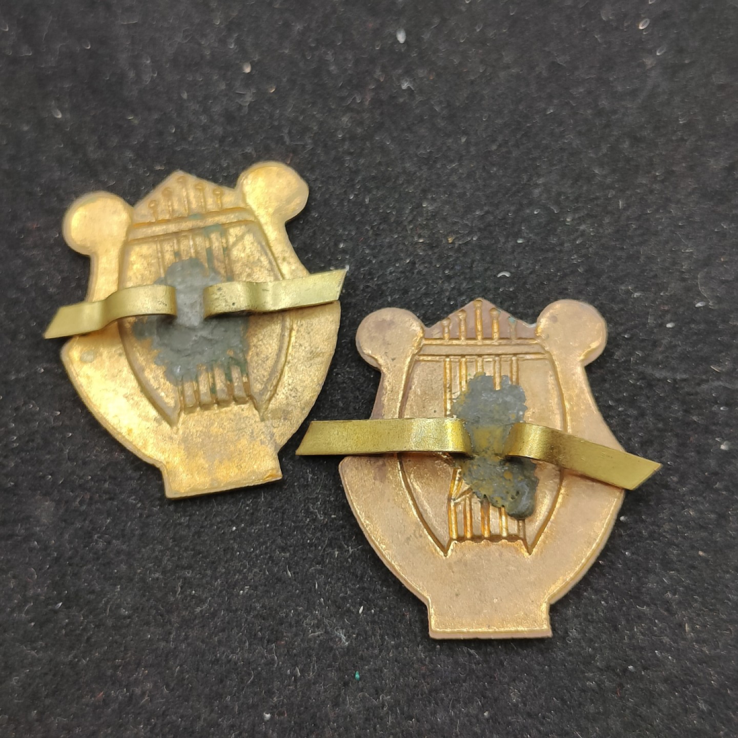 全场0元起拍 第59期 咸鱼国勋章拍卖专场 5月28日（周日）下午6：00开始  稀有 朝鲜军乐团领章-