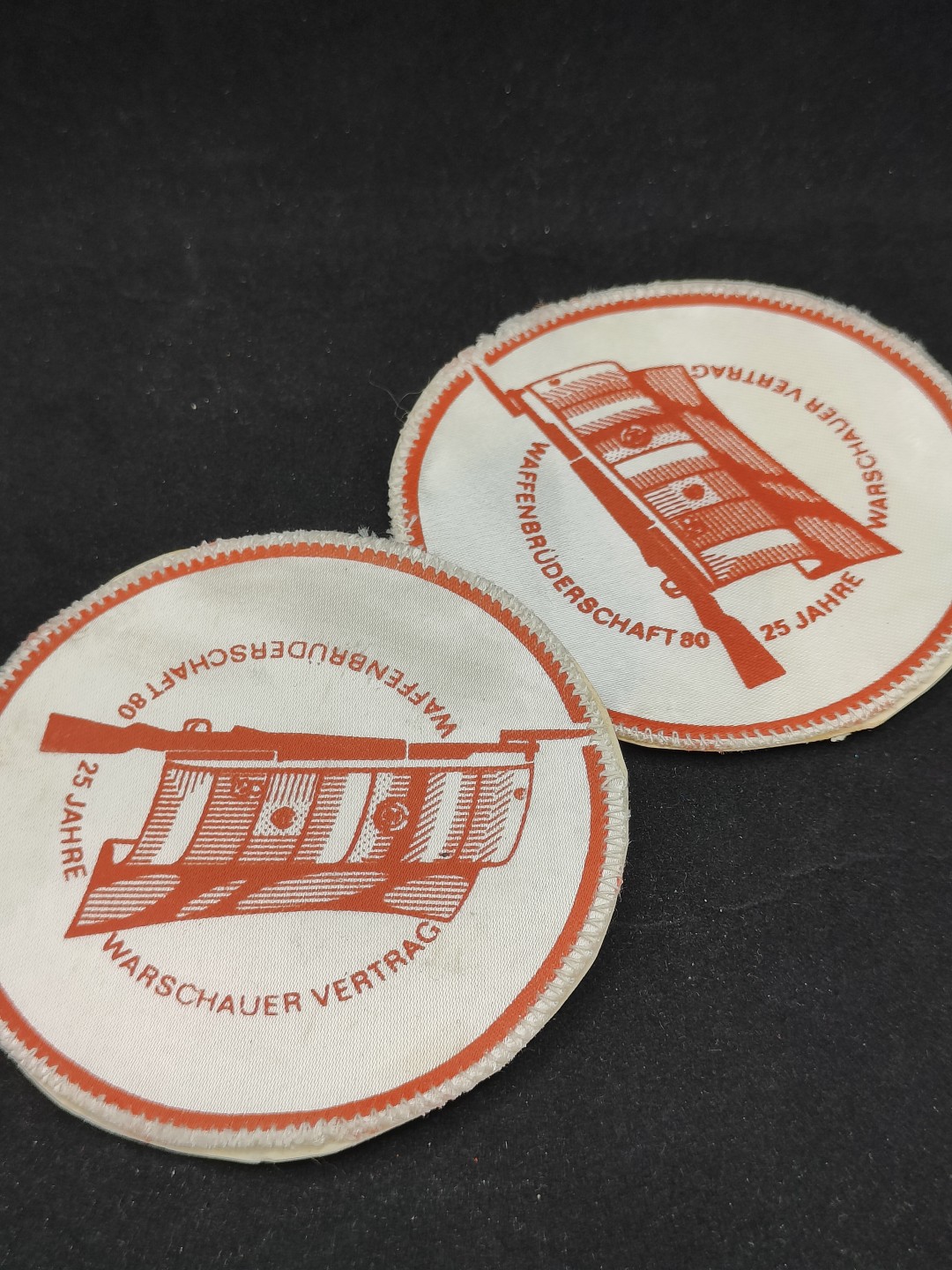 全场0元起拍 第59期 咸鱼国勋章拍卖专场 5月28日（周日）下午6：00开始 东德华约军演布章两个