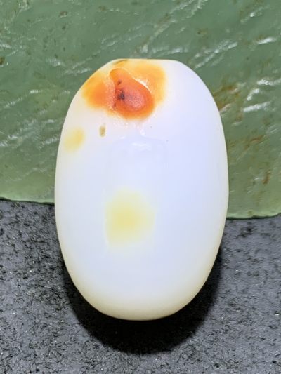 精美亚光高玉化海洋玉髓手工俏色巧雕火烛桶珠一个！ 精美亚光高玉化海洋玉髓手工俏色巧雕火烛桶珠一个！