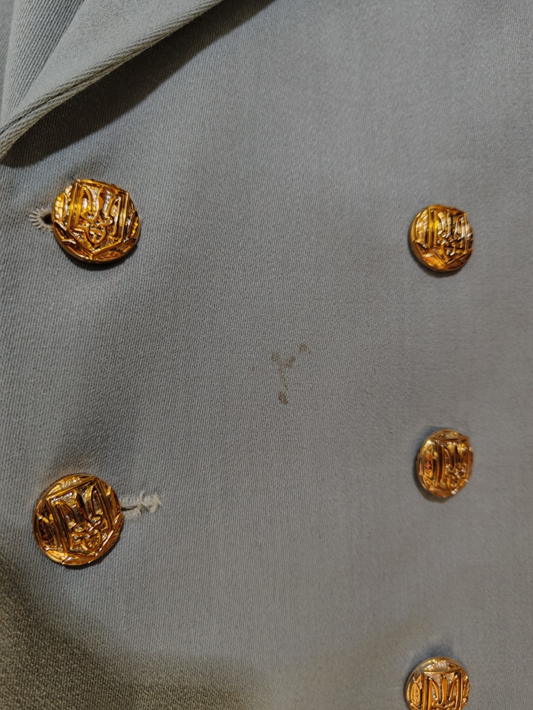 全场0元起拍 第59期 咸鱼国勋章拍卖专场 5月28日（周日）下午6：00开始 乌克兰95条例灰白将官礼服 另有配套大檐帽出售 胸围124 肩宽54 衣长90 袖长70 腰围112裤长116