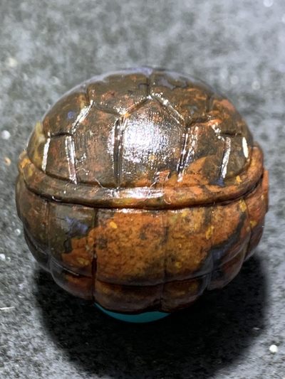 精美亚光冰飘战国红雕刻龟壳珠子一颗，寓意，富甲天下， 精美亚光冰飘战国红雕刻龟壳珠子一颗，寓意，富甲天下，