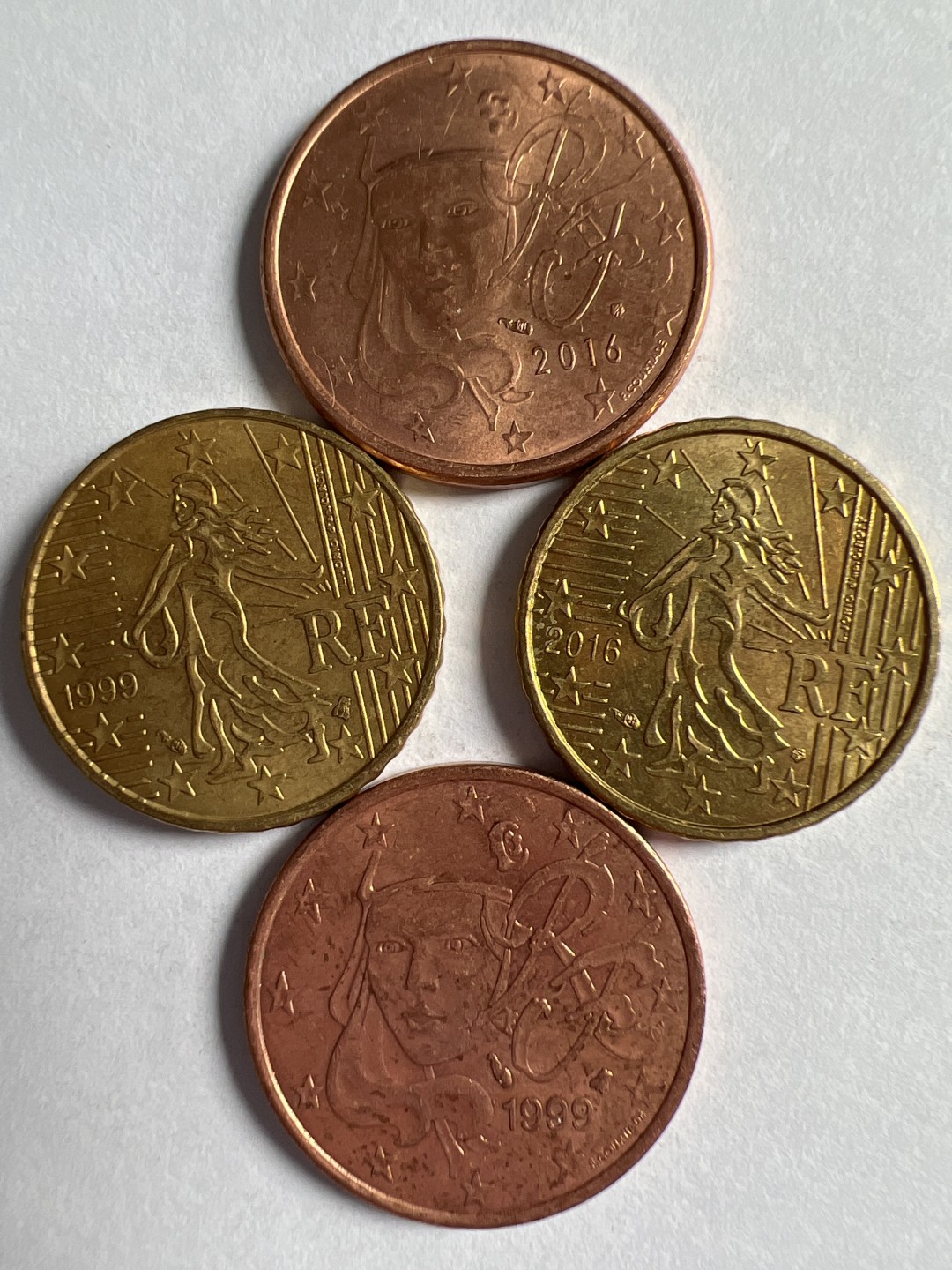 泡泡堂微拍第167幕硬币捡漏可累计专场👿👿，累计满二十元包邮，接受代拍业务 法国四枚