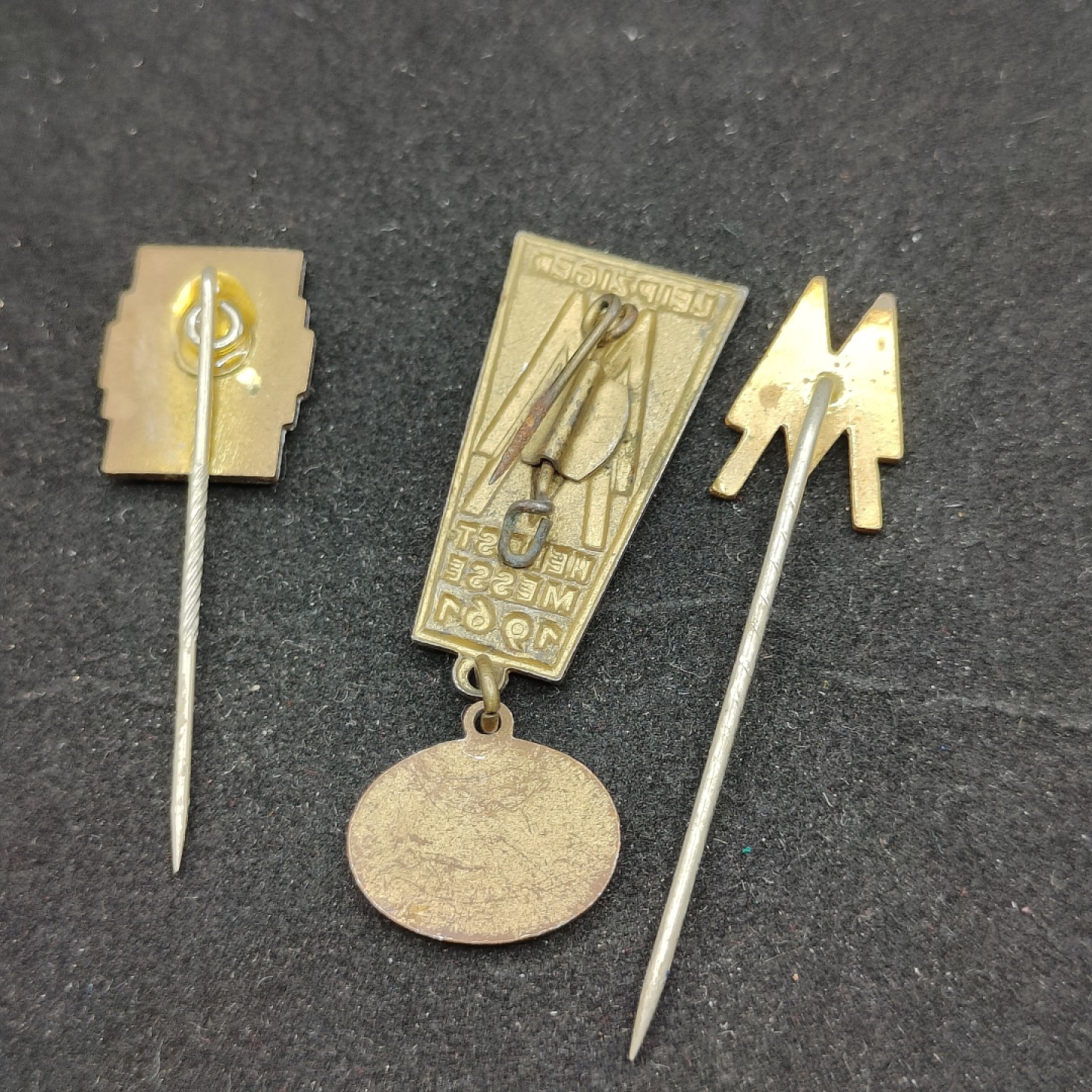 全场0元起拍 第59期 咸鱼国勋章拍卖专场 5月28日（周日）下午6：00开始 德国莱比锡博览会徽章一组