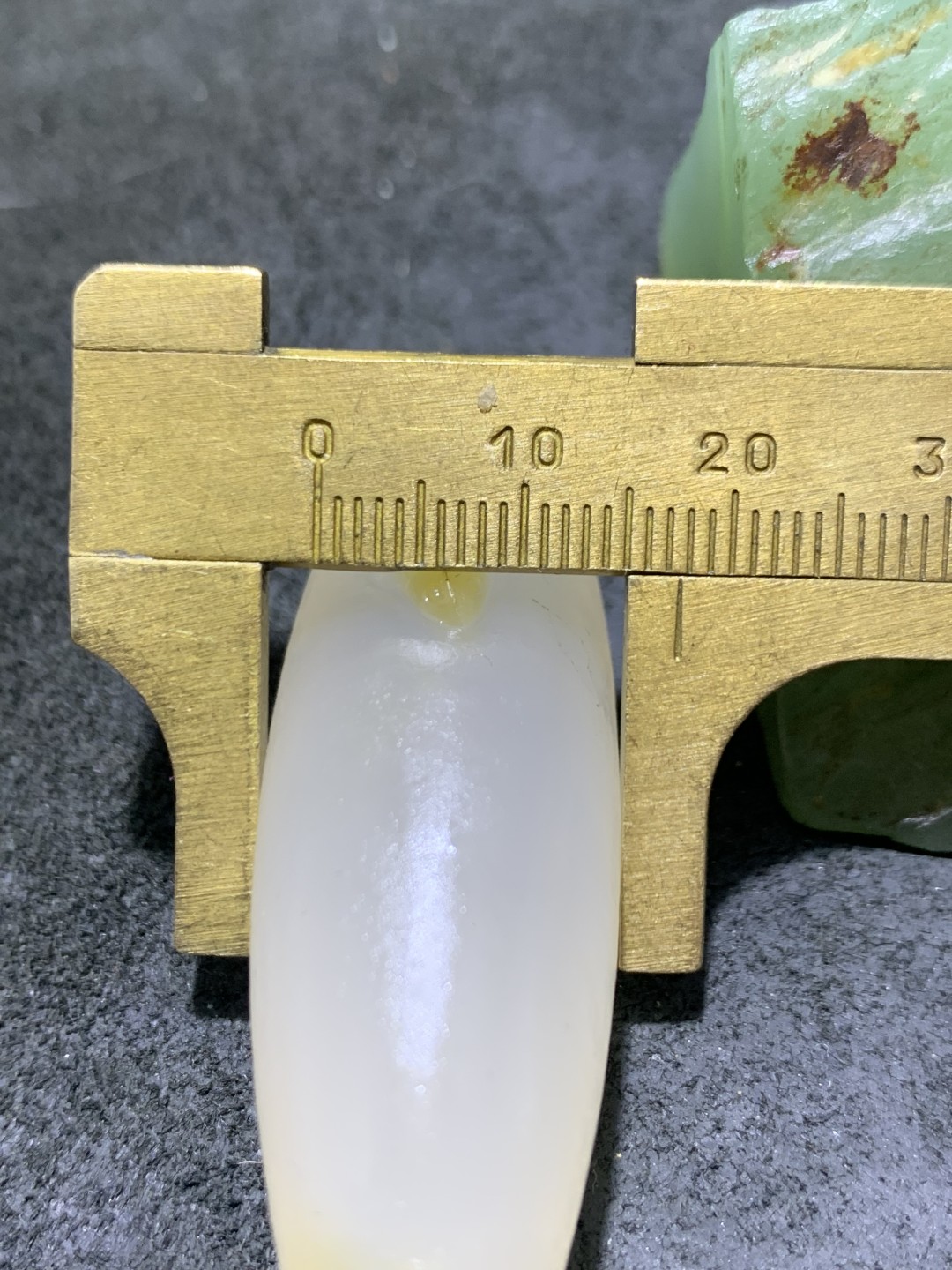 精美亚光高玉化海洋玉髓手工俏色巧雕锦鲤大桶珠一个！