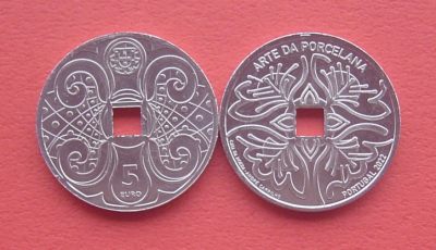 葡萄牙2022年 陶瓷艺术-葡萄牙和东方 5欧元镂空纪念币 - 葡萄牙2022年 陶瓷艺术-葡萄牙和东方 5欧元镂空纪念币