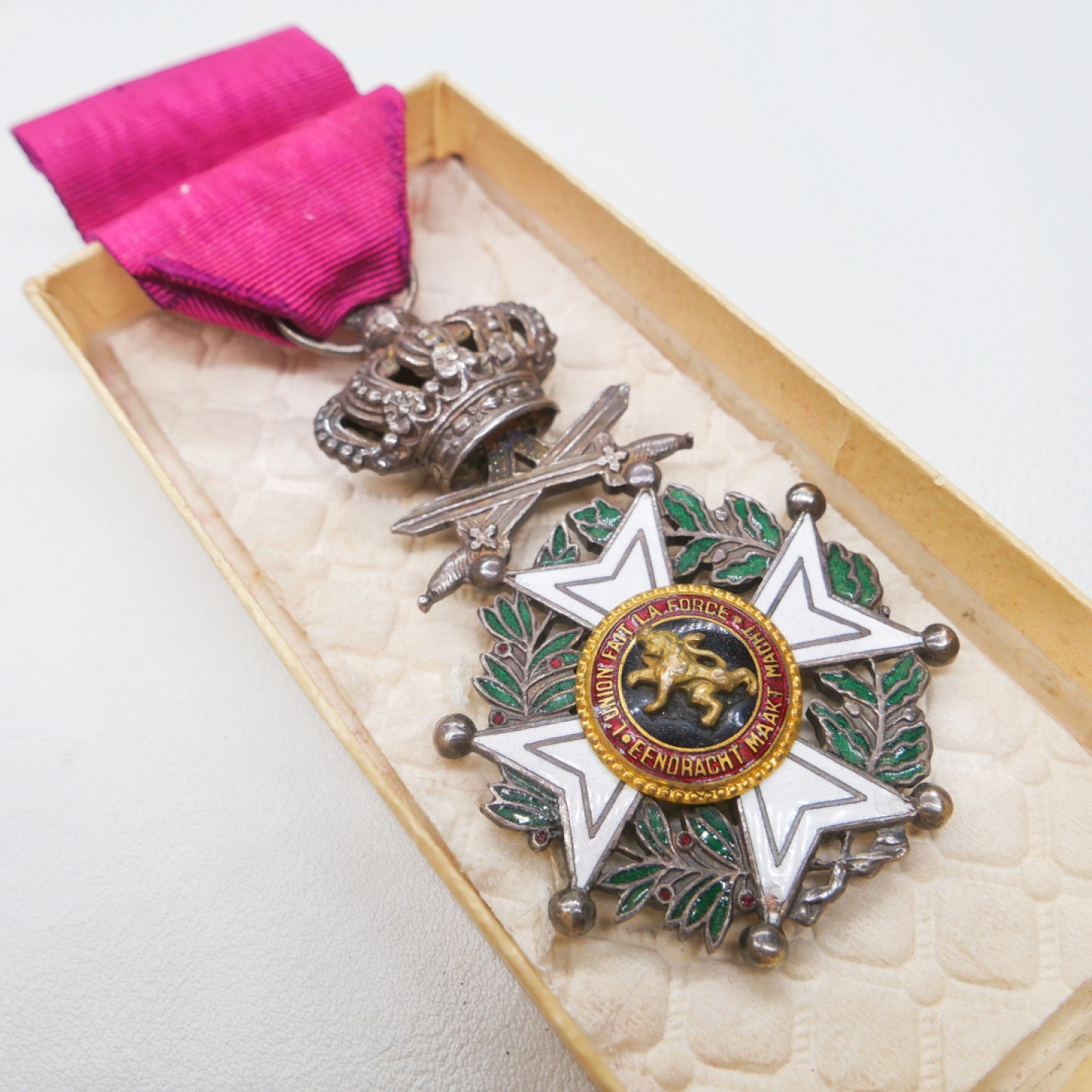 勋章奖章交易所2023.5.28群拍 比利时利奥波德一世勋章