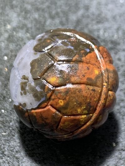 精美亚光冰飘战国红雕刻龟壳珠子一颗，寓意，富甲天下， 精美亚光冰飘战国红雕刻龟壳珠子一颗，寓意，富甲天下，