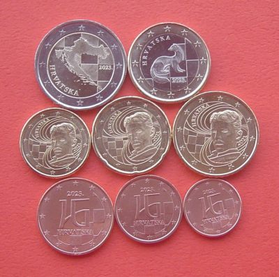 克罗地亚2023年8枚欧元套币（含2枚双色高值币） - 克罗地亚2023年8枚欧元套币（含2枚双色高值币）