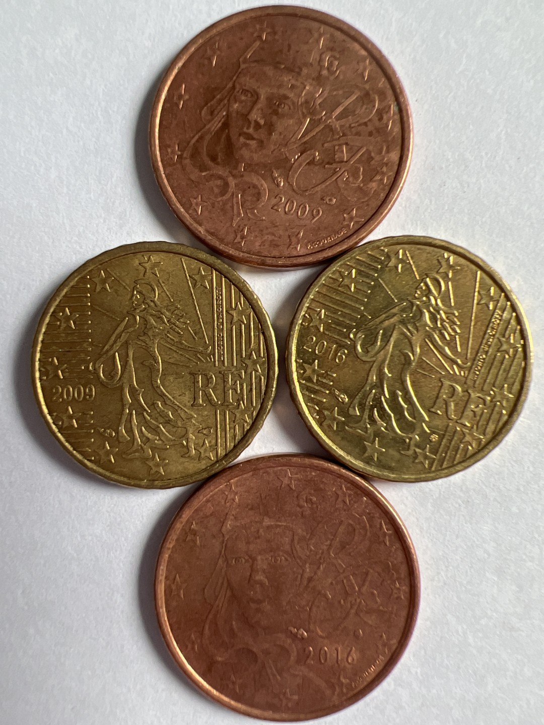 泡泡堂微拍第166幕硬币捡漏可累计专场👿👿，累计满二十元包邮，接受代拍业务 法国四枚