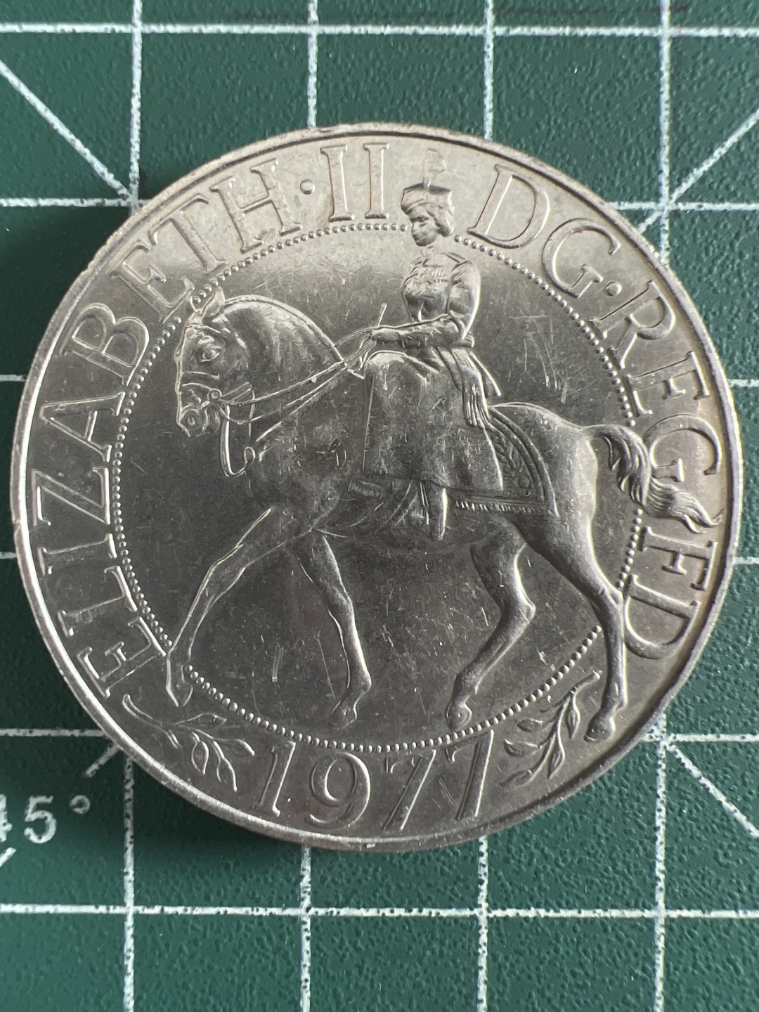 泡泡堂微拍第166幕硬币捡漏可累计专场👿👿，累计满二十元包邮，接受代拍业务 英国1克朗纪念币