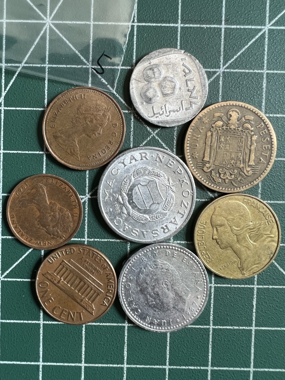 泡泡堂第324期  世界硬币 （无押金，捡漏，全场20包邮，偏远地区除外，接收代拍业务） 硬币一袋5