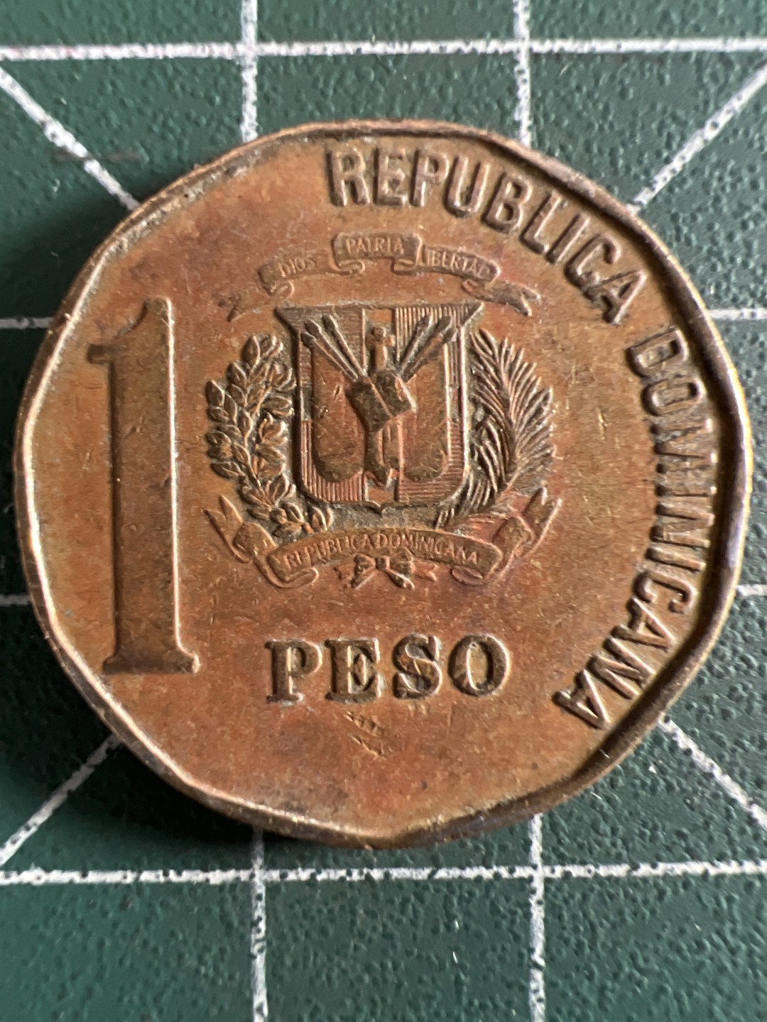 泡泡堂微拍第166幕硬币捡漏可累计专场👿👿，累计满二十元包邮，接受代拍业务 多米尼加1比索