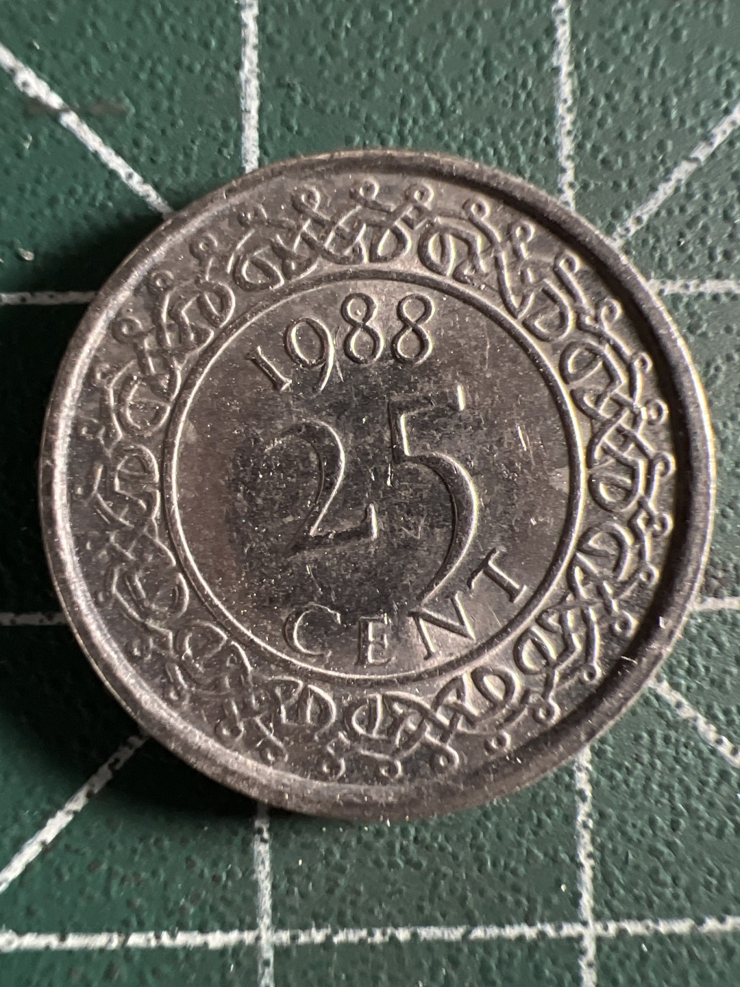 泡泡堂微拍第166幕硬币捡漏可累计专场👿👿，累计满二十元包邮，接受代拍业务 苏里南25分